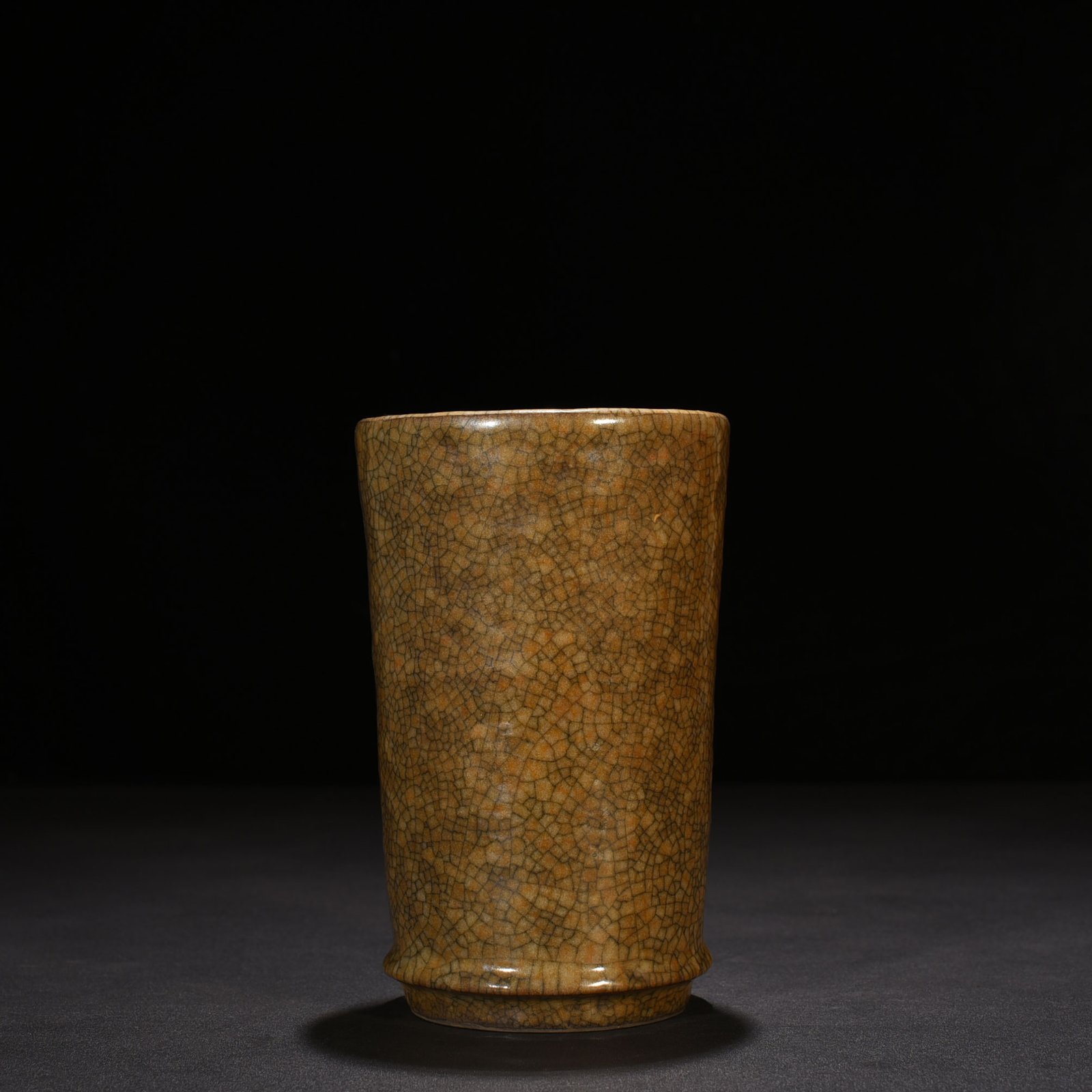 Song Dynasty Ge kiln flower arrangement