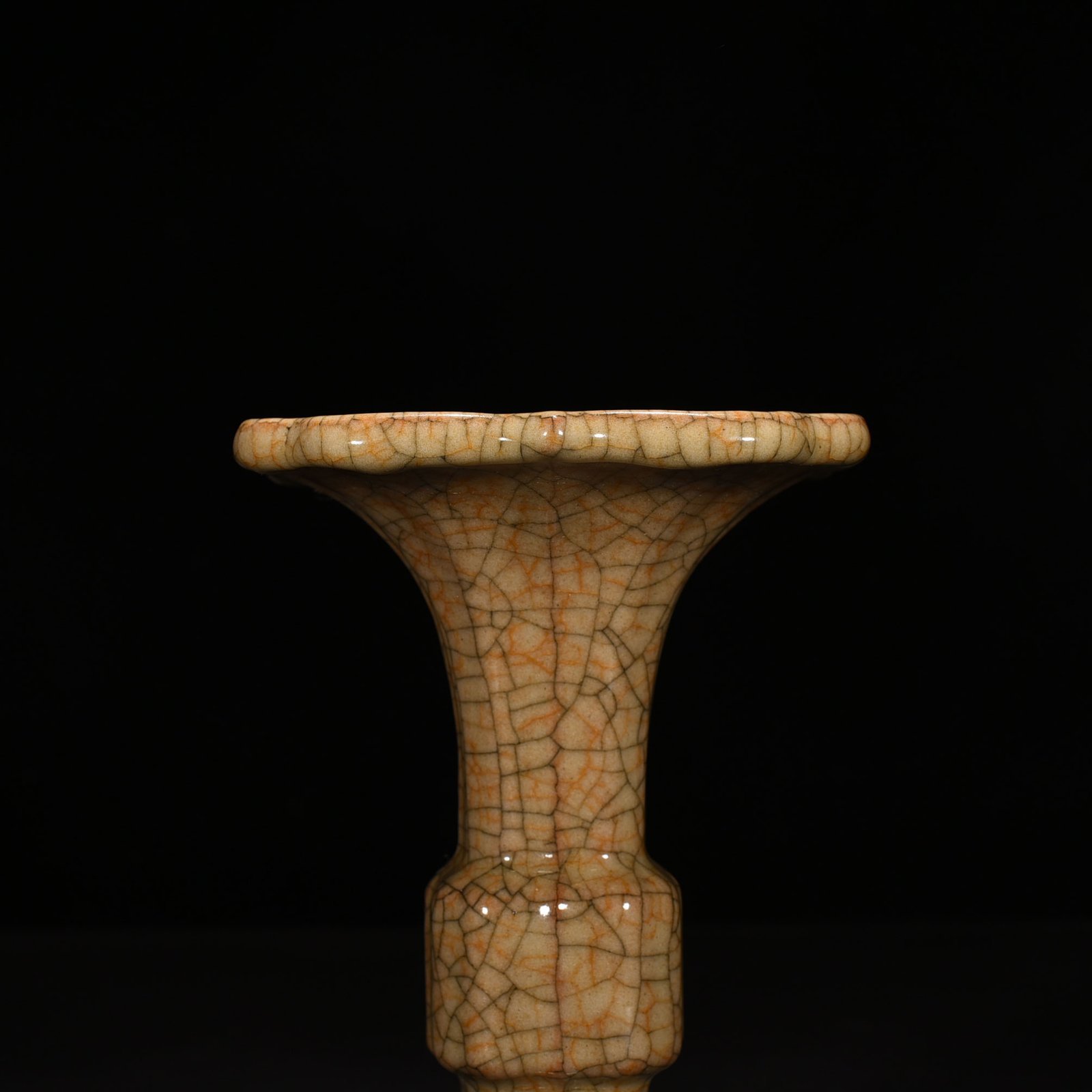 Song Dynasty Ge Kiln Flower Goblet