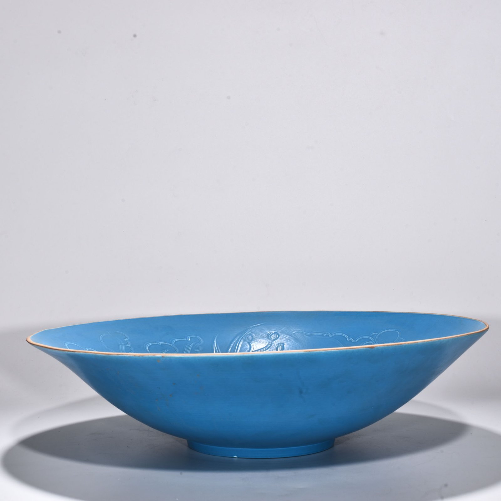 Song Dynasty blue-glazed Ding kiln carved flower bowl with icing Plate