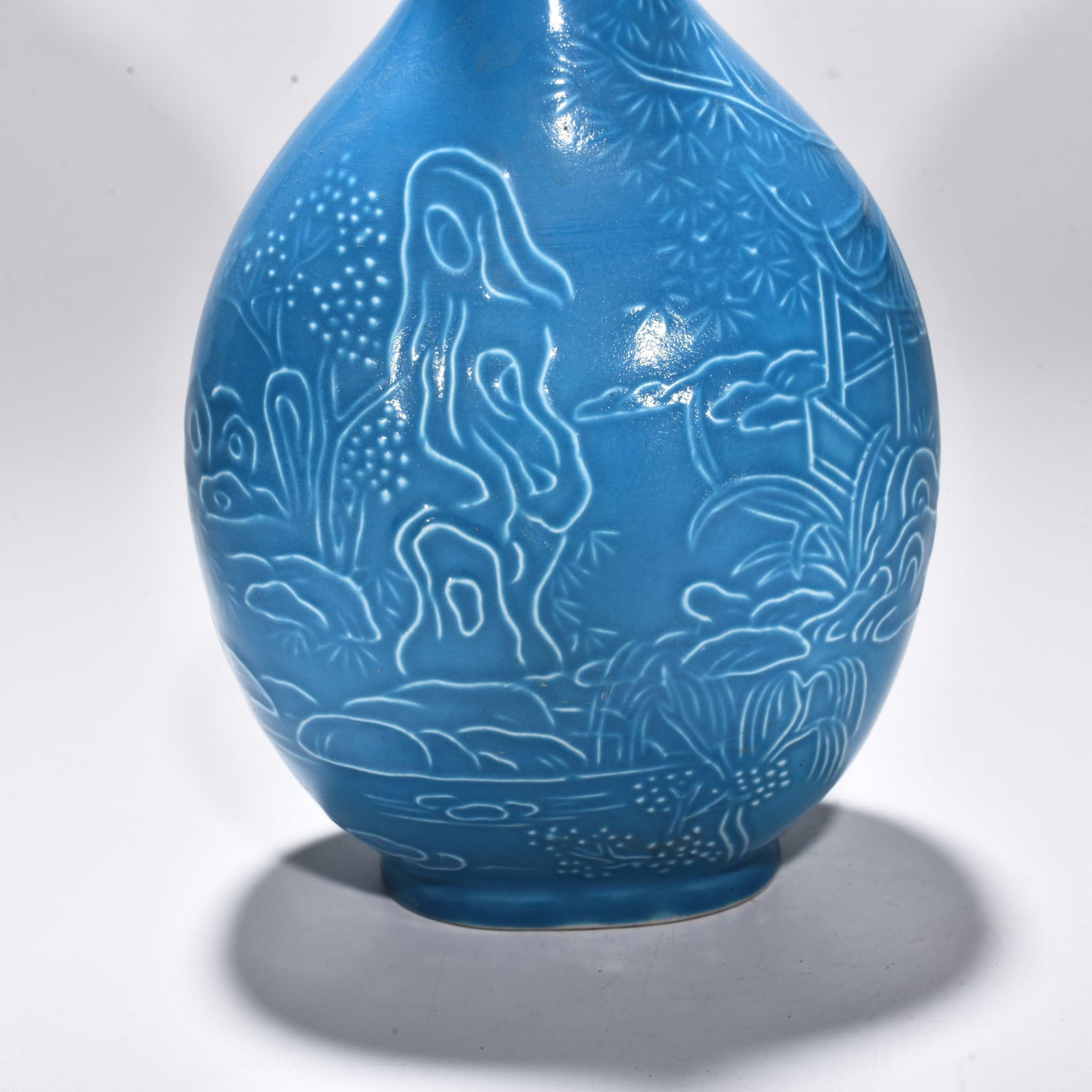 Song Dynasty blue-glazed Ding kiln landscape pattern vase