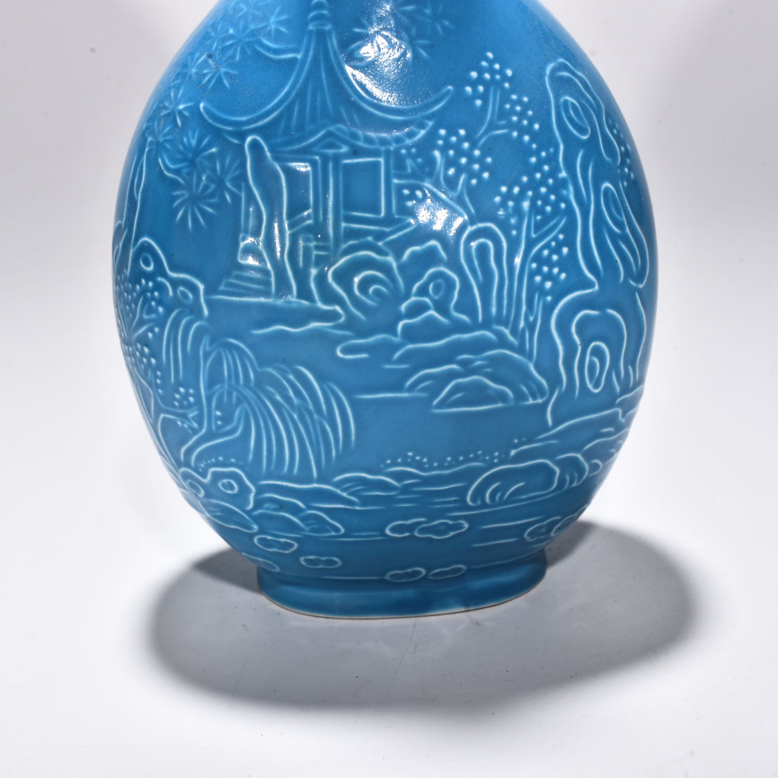 Song Dynasty blue-glazed Ding kiln landscape pattern vase