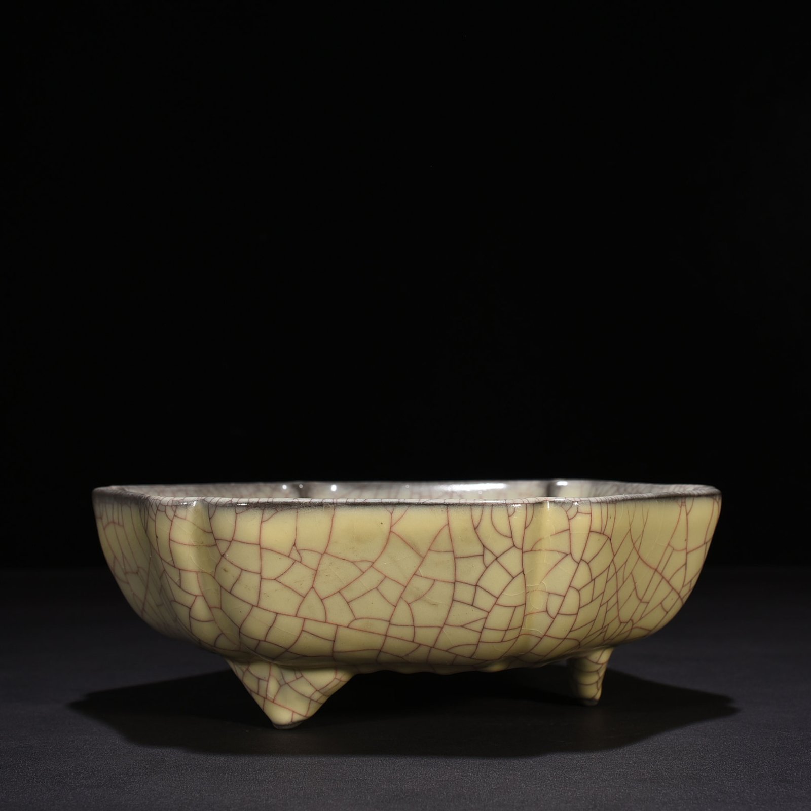 Song Dynasty official kiln six-square wash