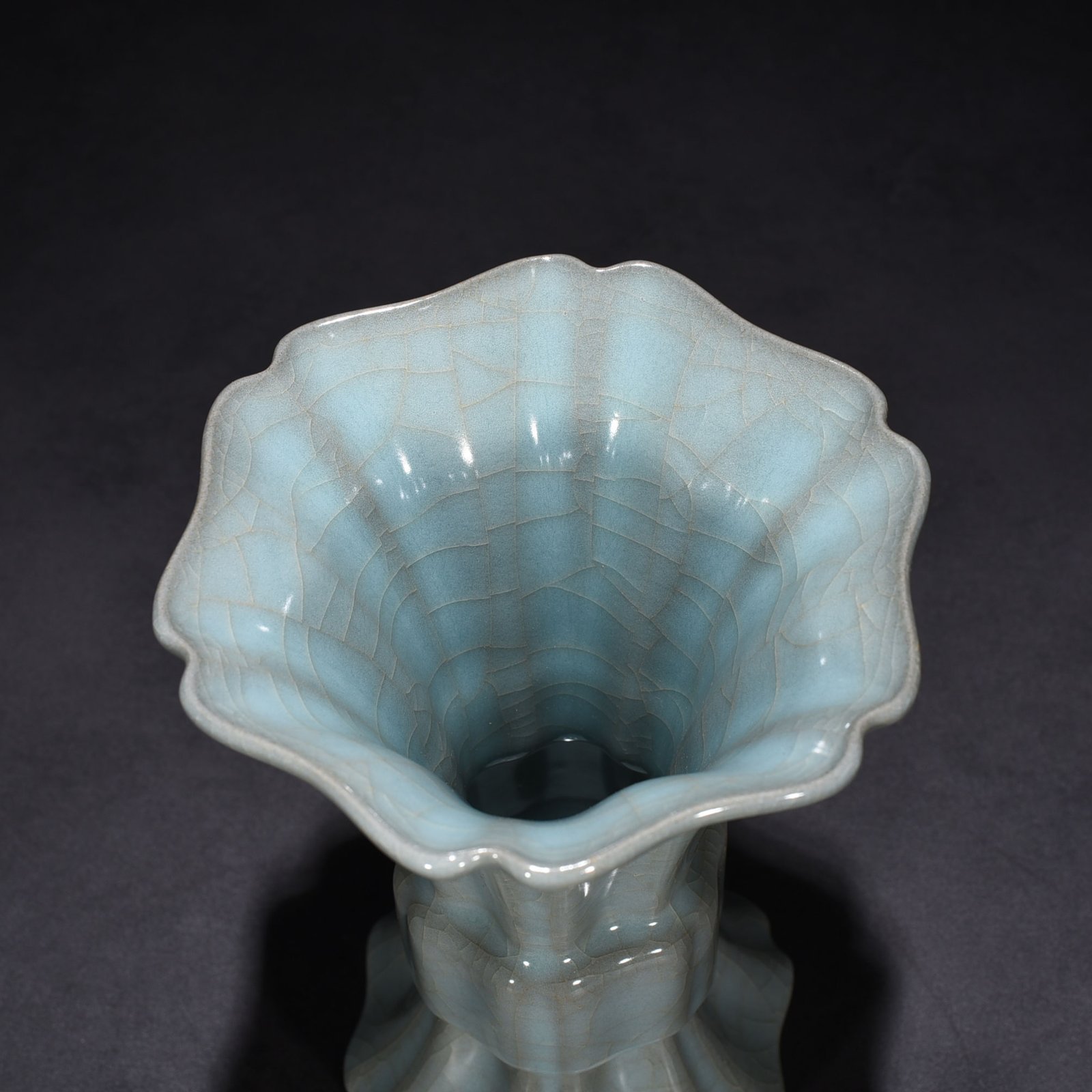 Song Dynasty Guanyao Six-square Flower Goblet