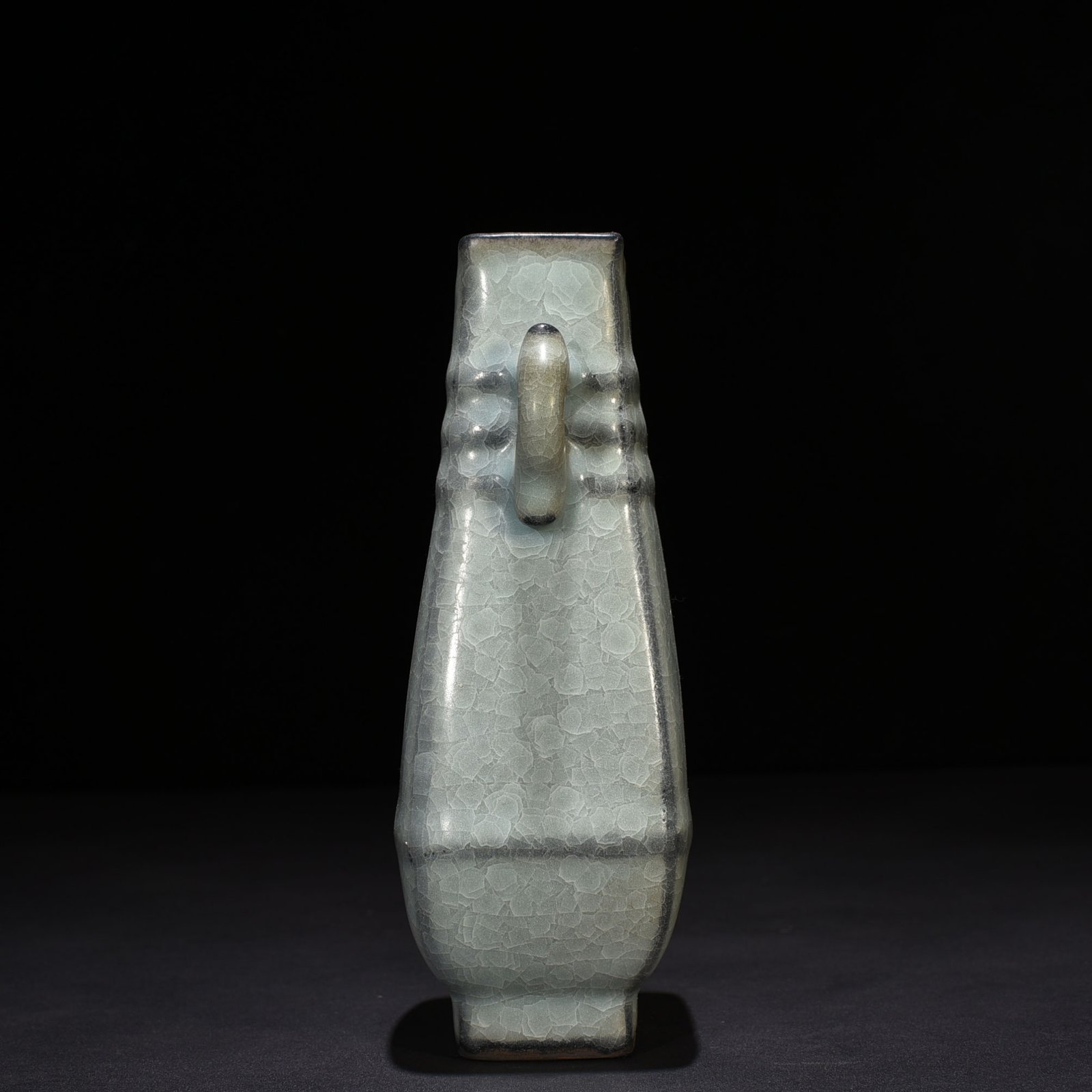 Song Dynasty Guan Kiln Neifu style ice cracked double-eared square vase