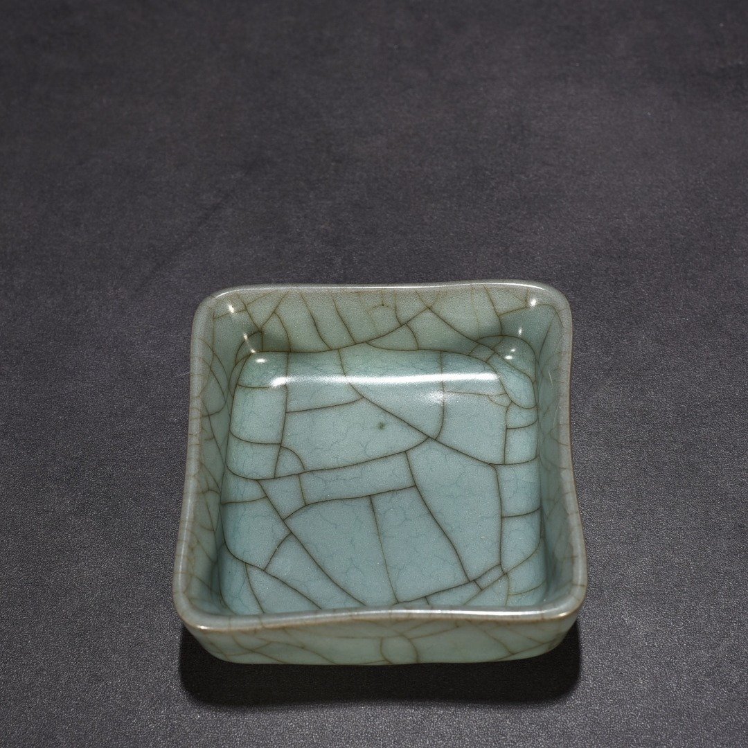 Song Dynasty official kiln square wash