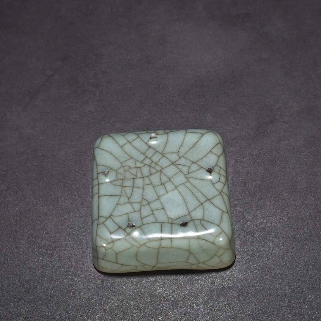 Song Dynasty official kiln square wash