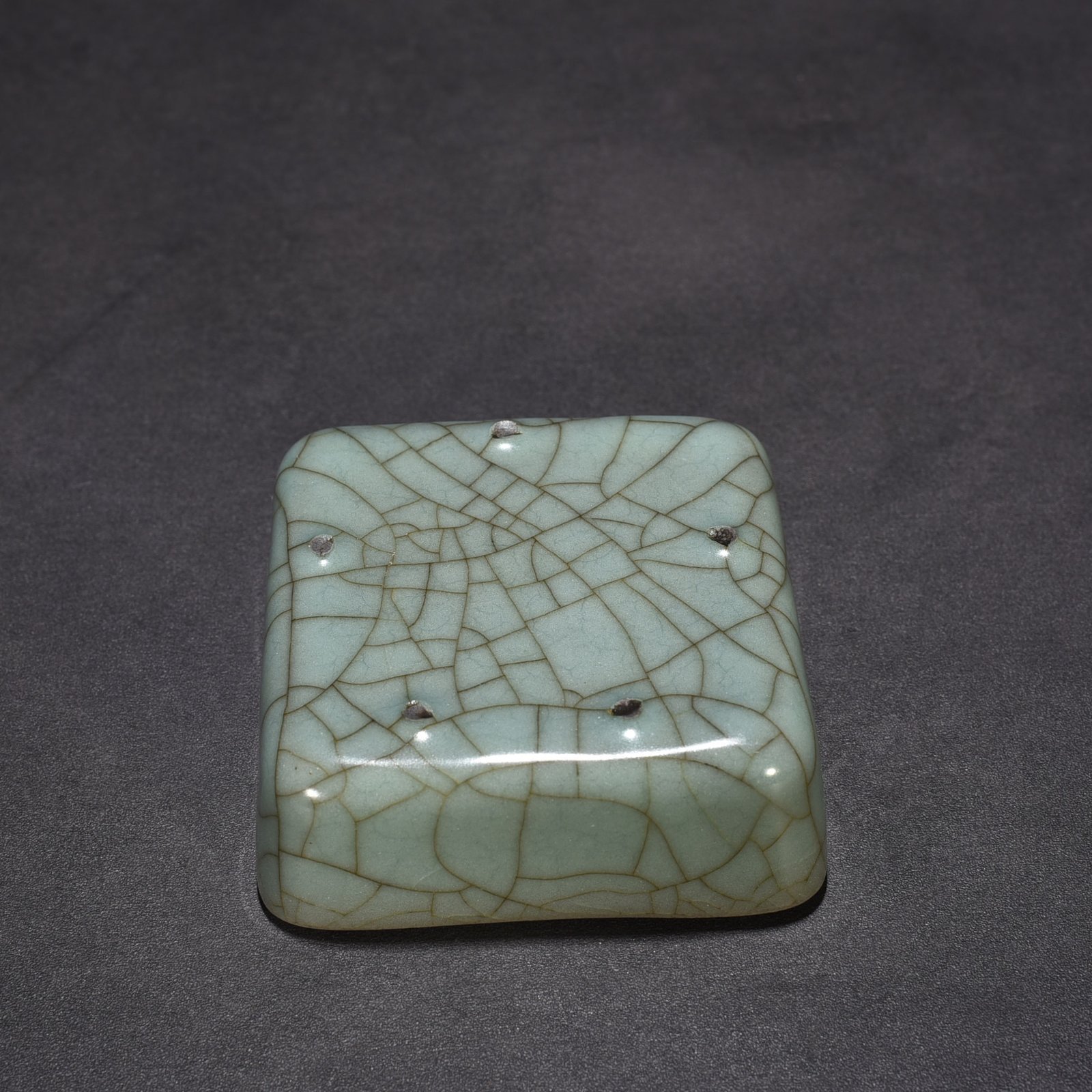 Song Dynasty official kiln square wash