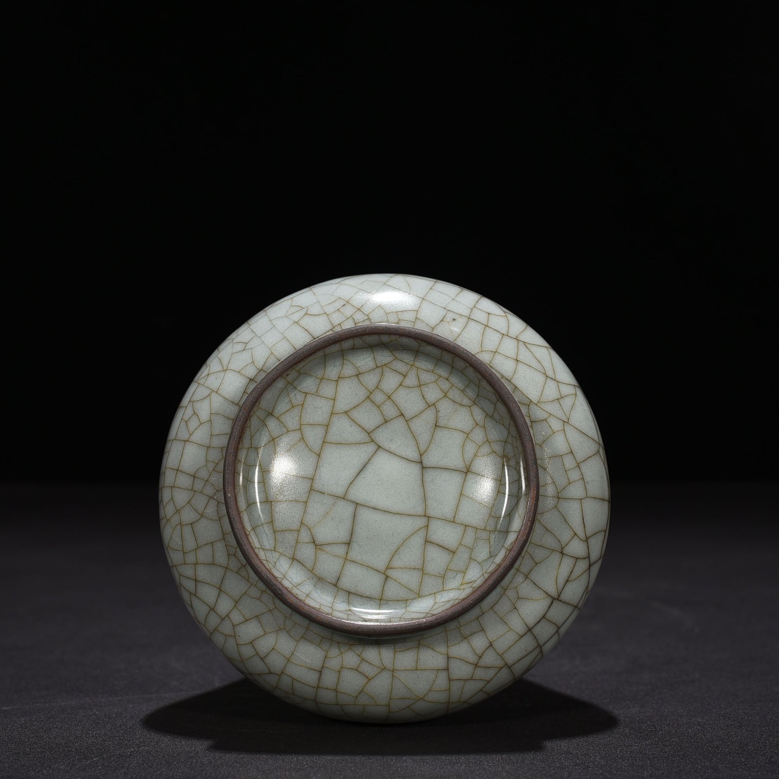 Song Dynasty official kiln dazzling pattern bottle