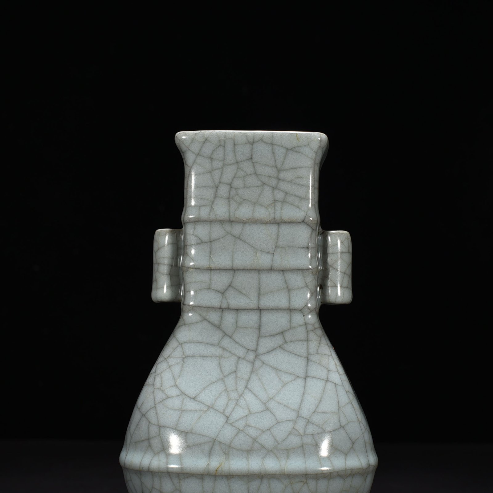 Song Dynasty official kiln dazzling pattern through-ear bottle