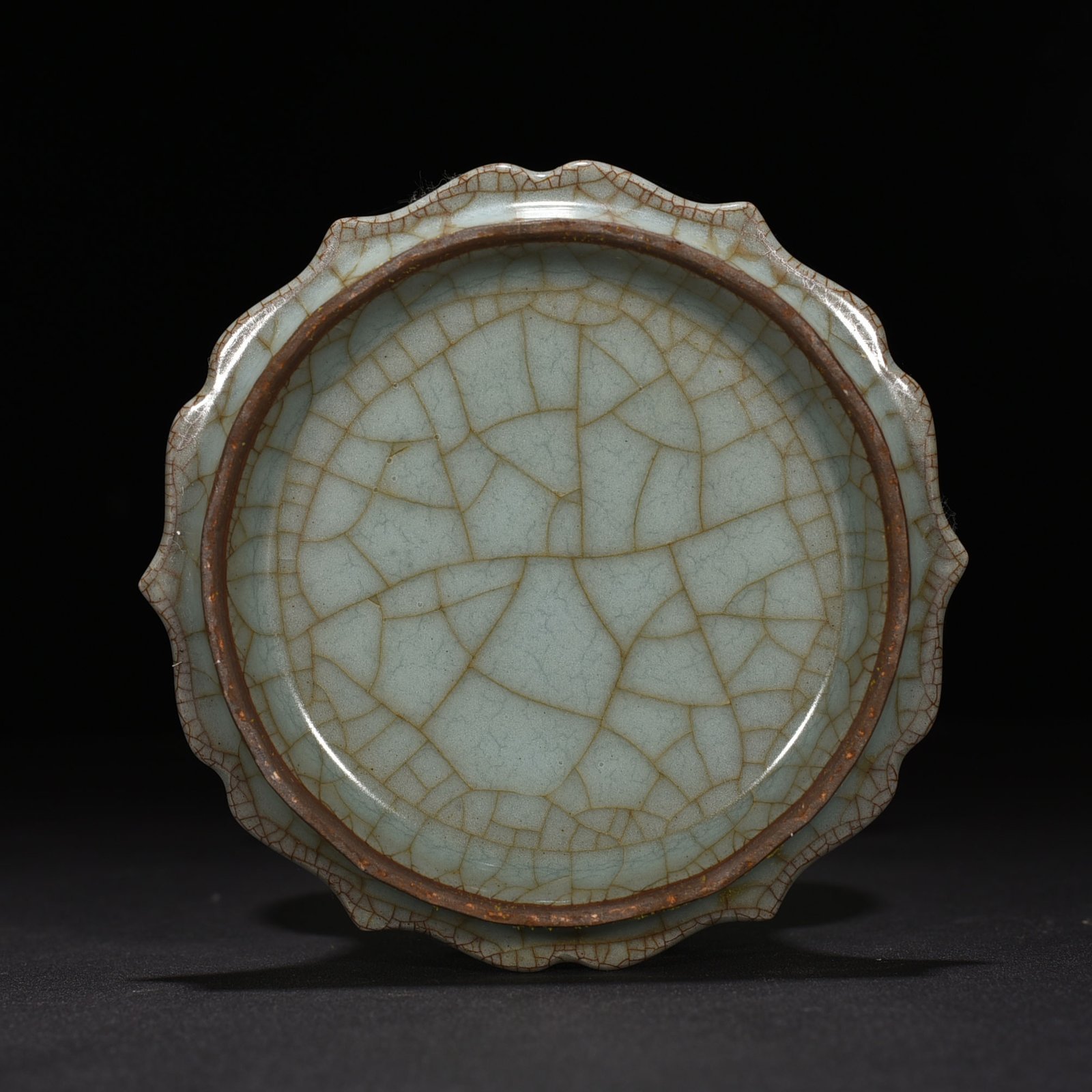 Song Dynasty Guanyao melon goblet