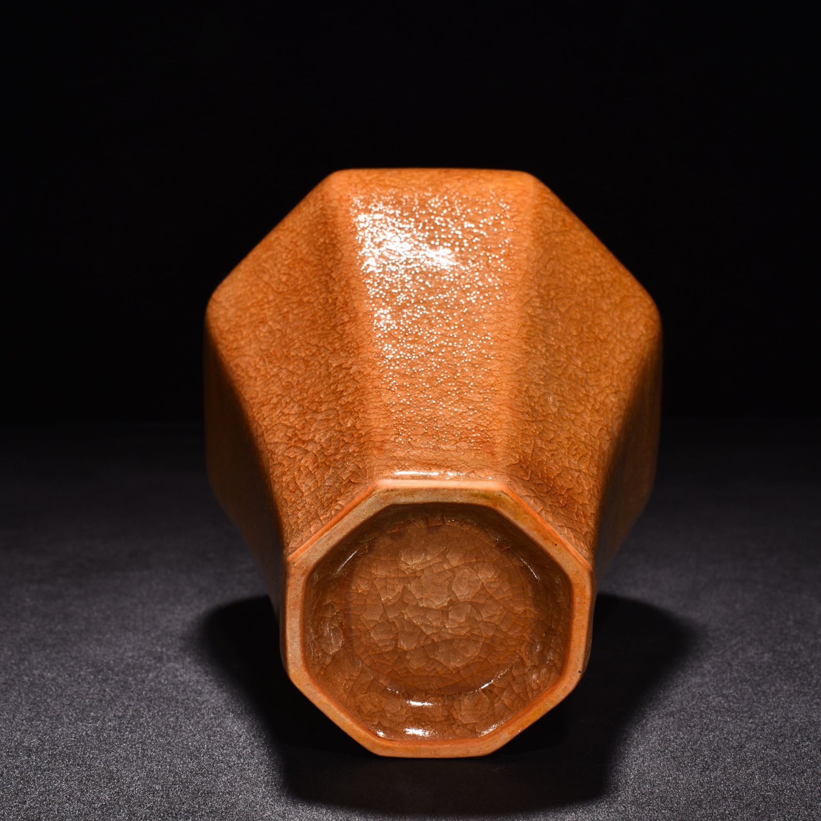 Song Dynasty official kiln beige glaze ice cracked octagonal plum vase