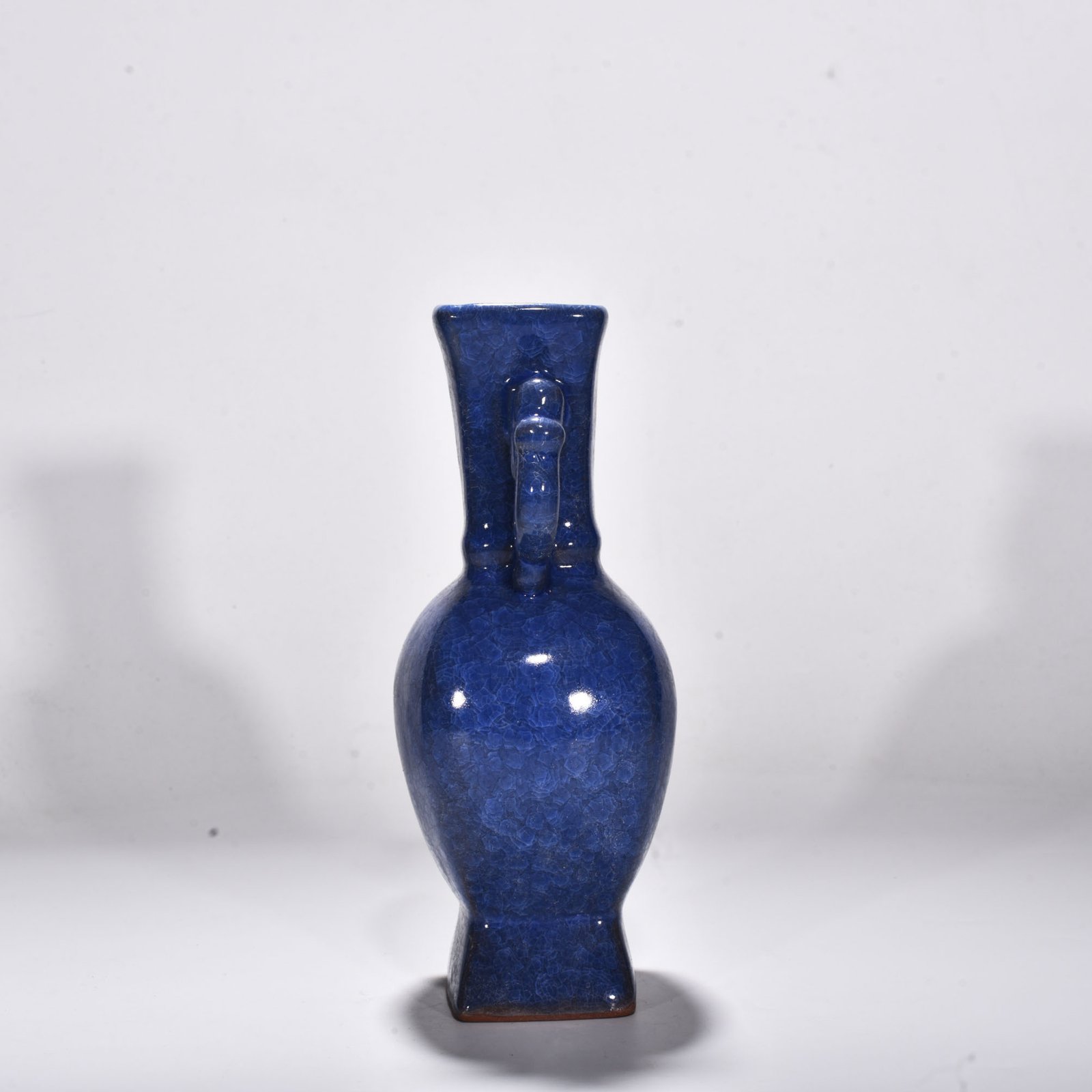 Song Dynasty official kiln blue glaze ice cracked amphora