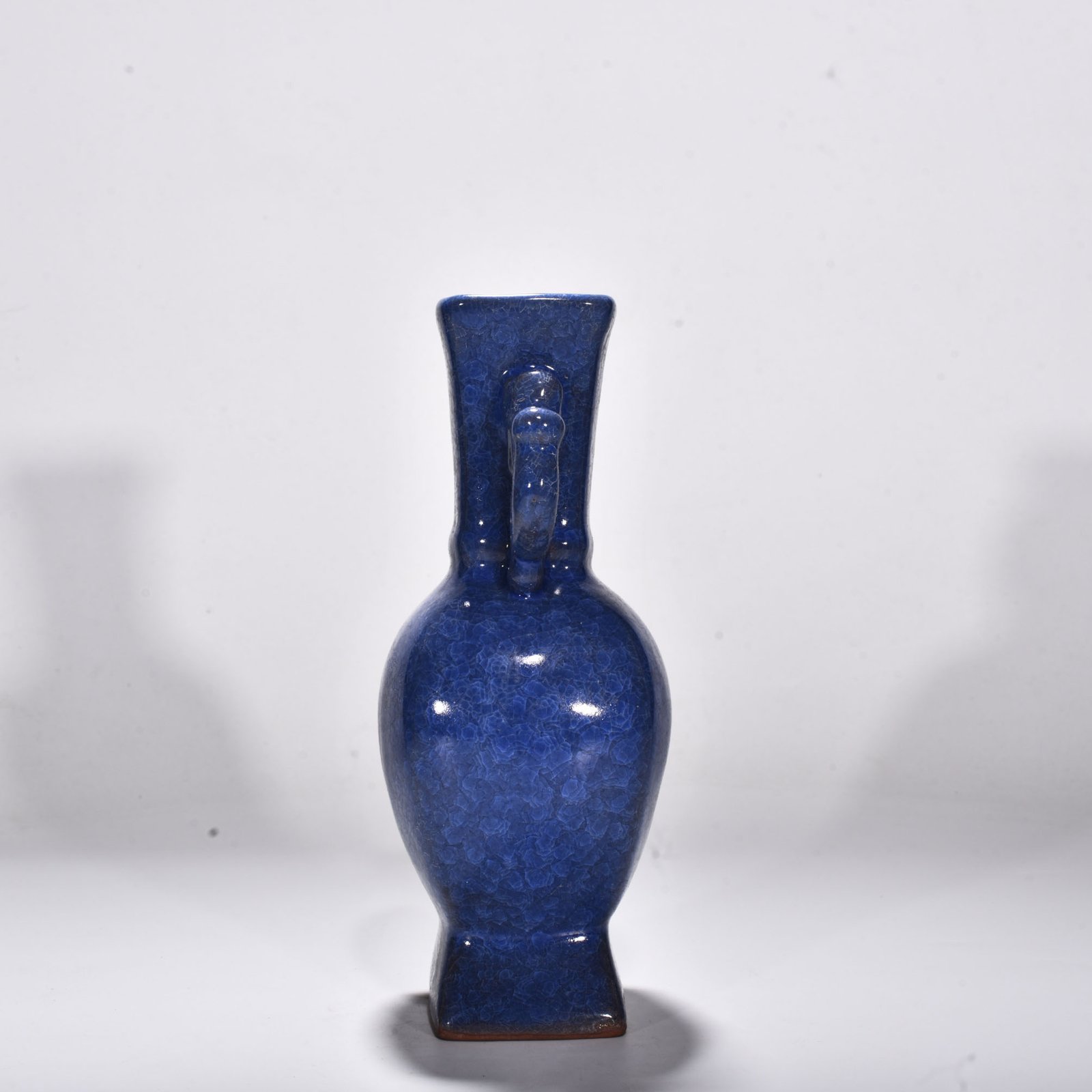 Song Dynasty official kiln blue glaze ice cracked amphora