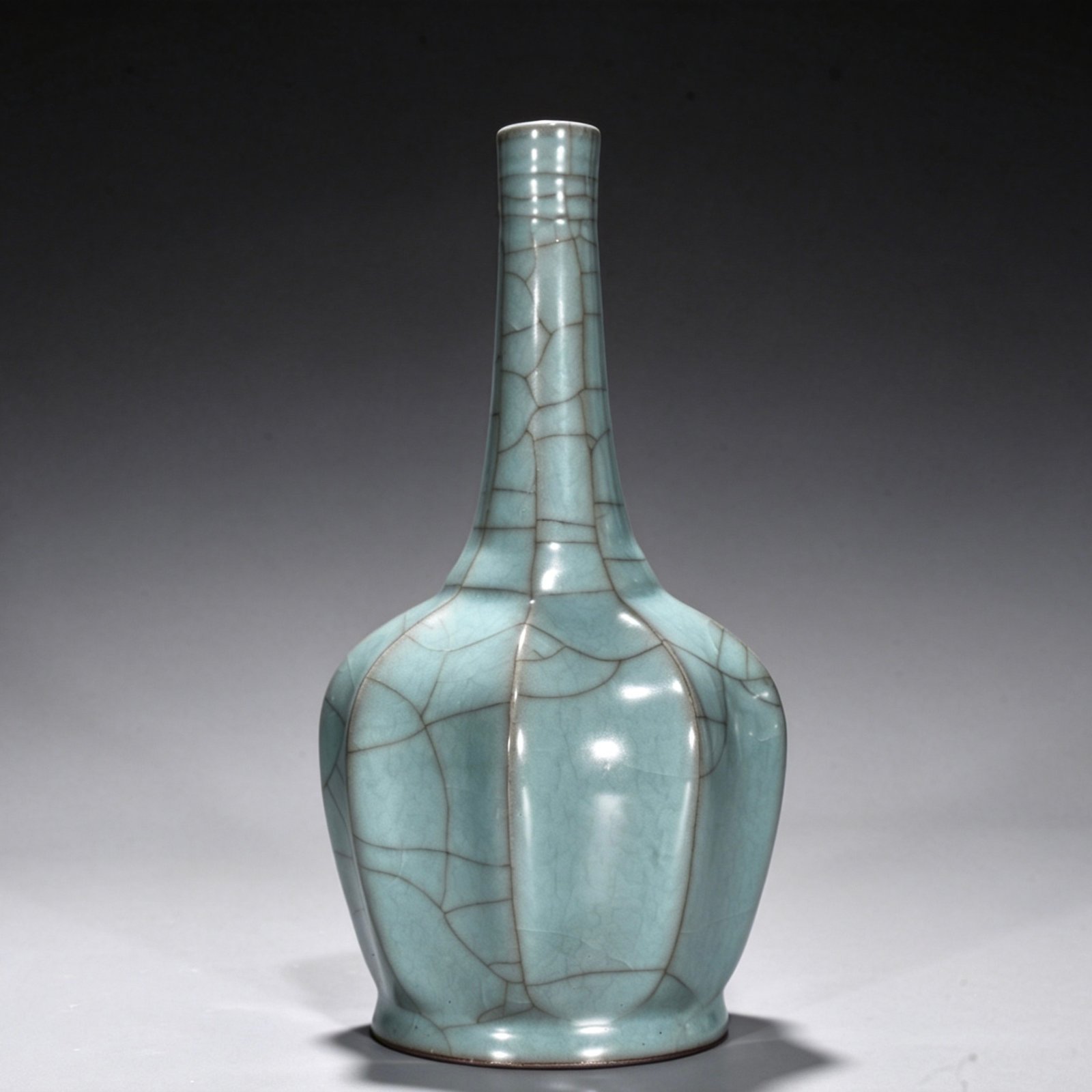 Song Dynasty official kiln celadon scraped edge vase