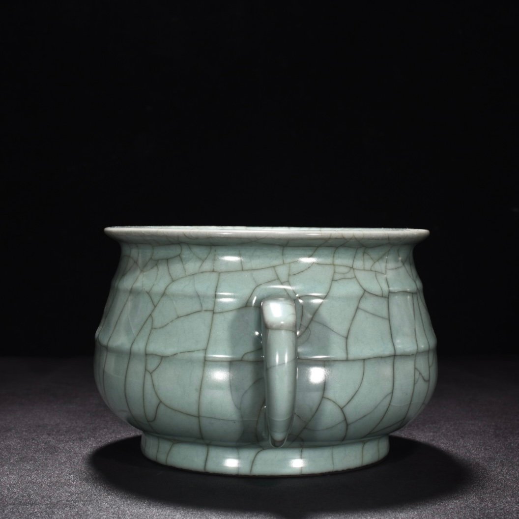 Song Dynasty official kiln celadon double-eared furnace
