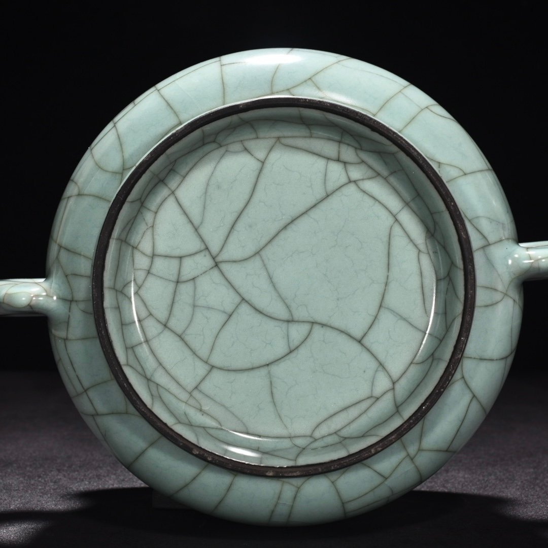 Song Dynasty official kiln celadon double-eared furnace