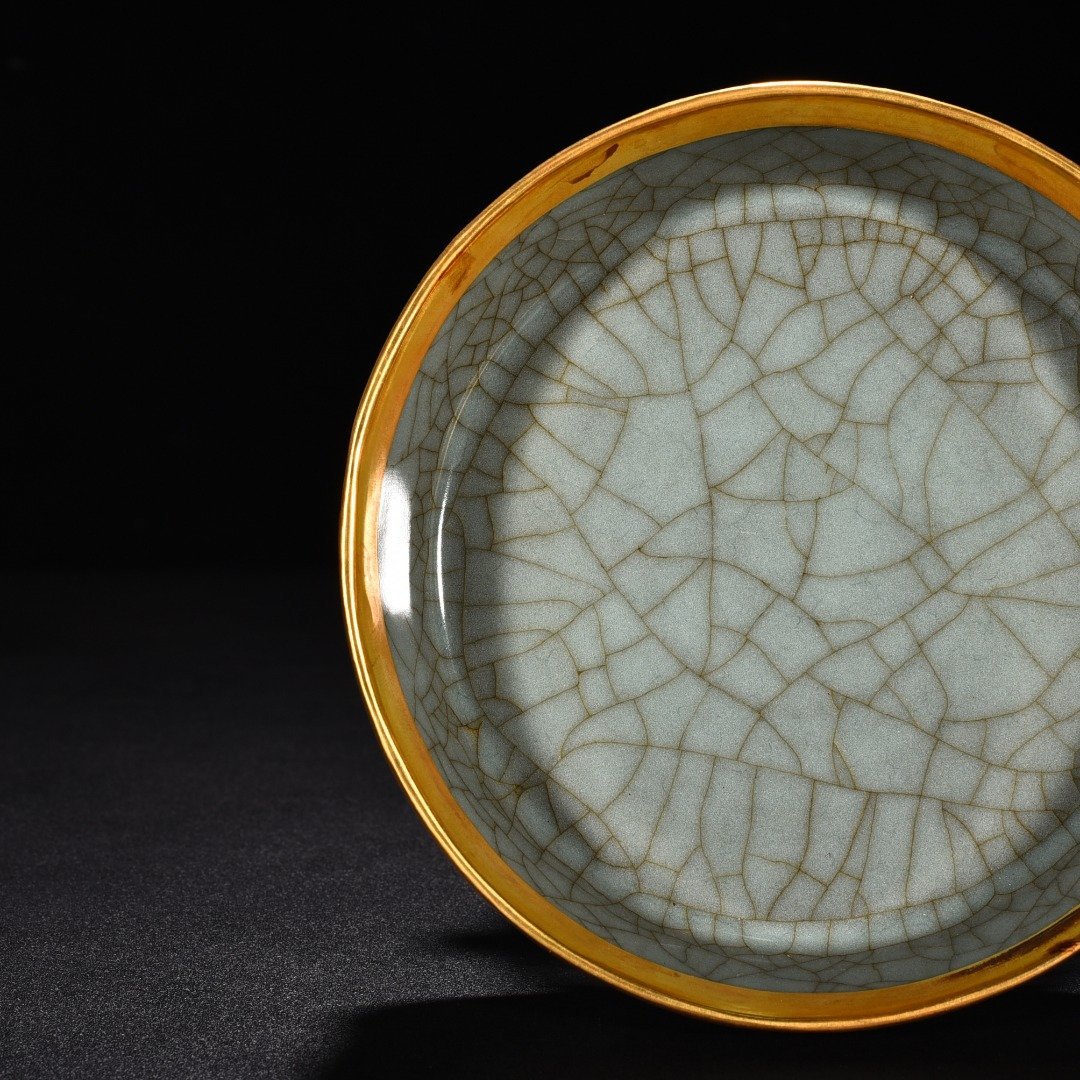 Song Dynasty official kiln celadon round washer and nail firing
