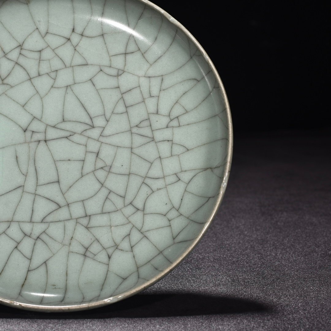Song Dynasty official kiln celadon disc