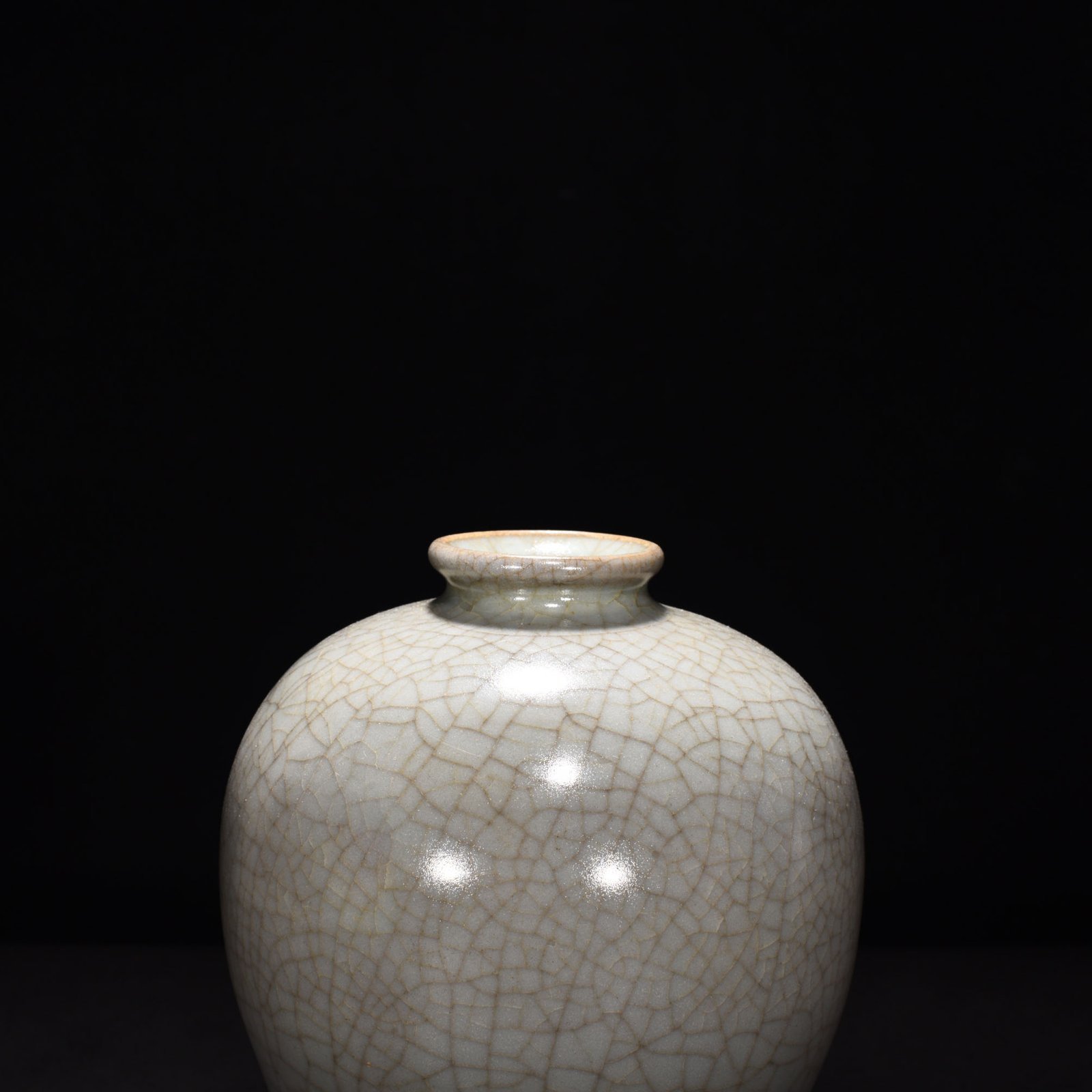 Song Dynasty official kiln celadon plum vase