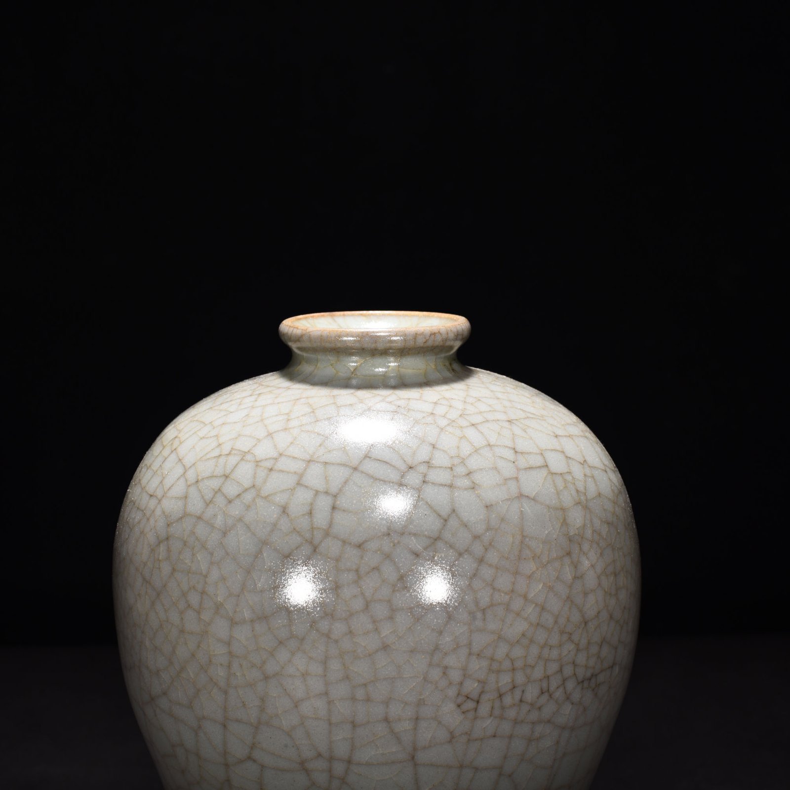 Song Dynasty official kiln celadon plum vase