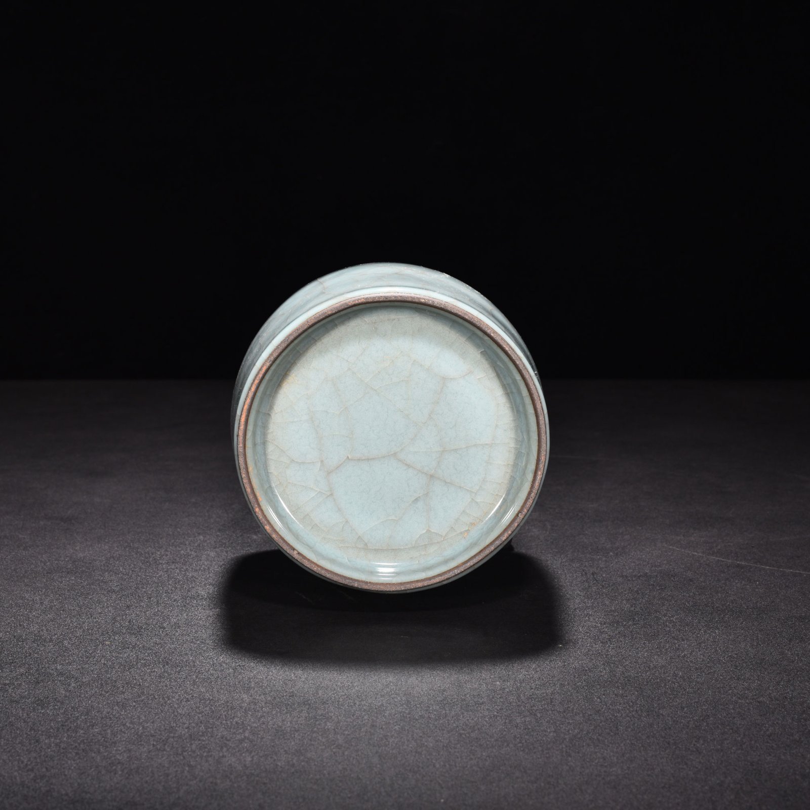 Song Dynasty official kiln celadon straight hammer vase