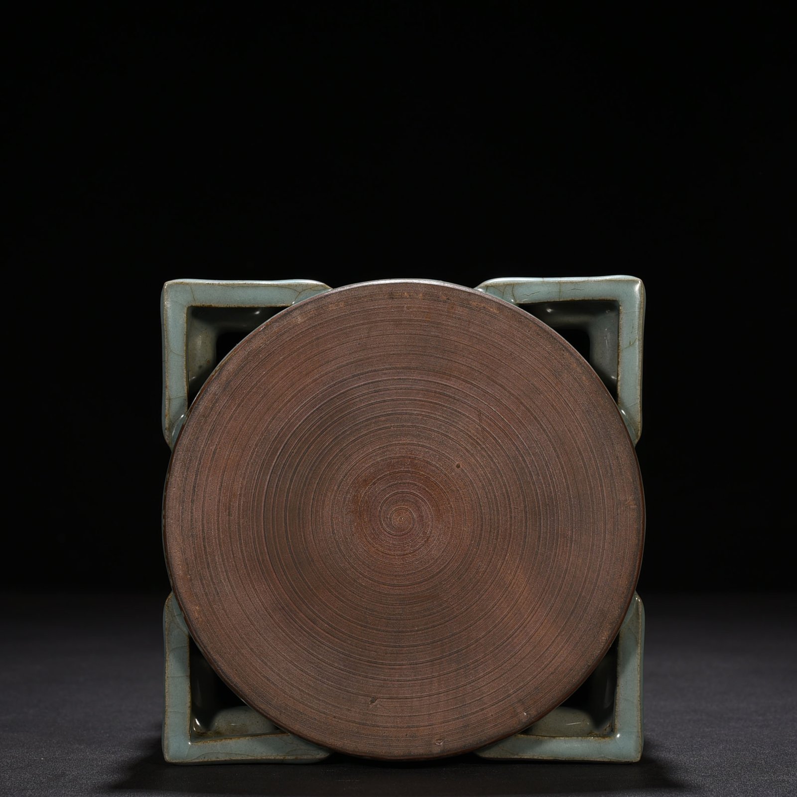 Song Dynasty official kiln celadon-style vase
