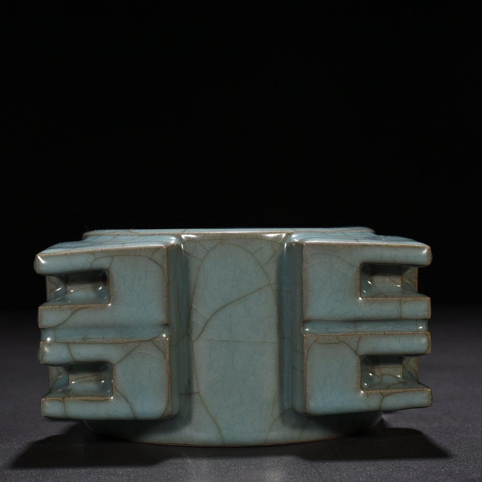 Song Dynasty official kiln celadon style wash