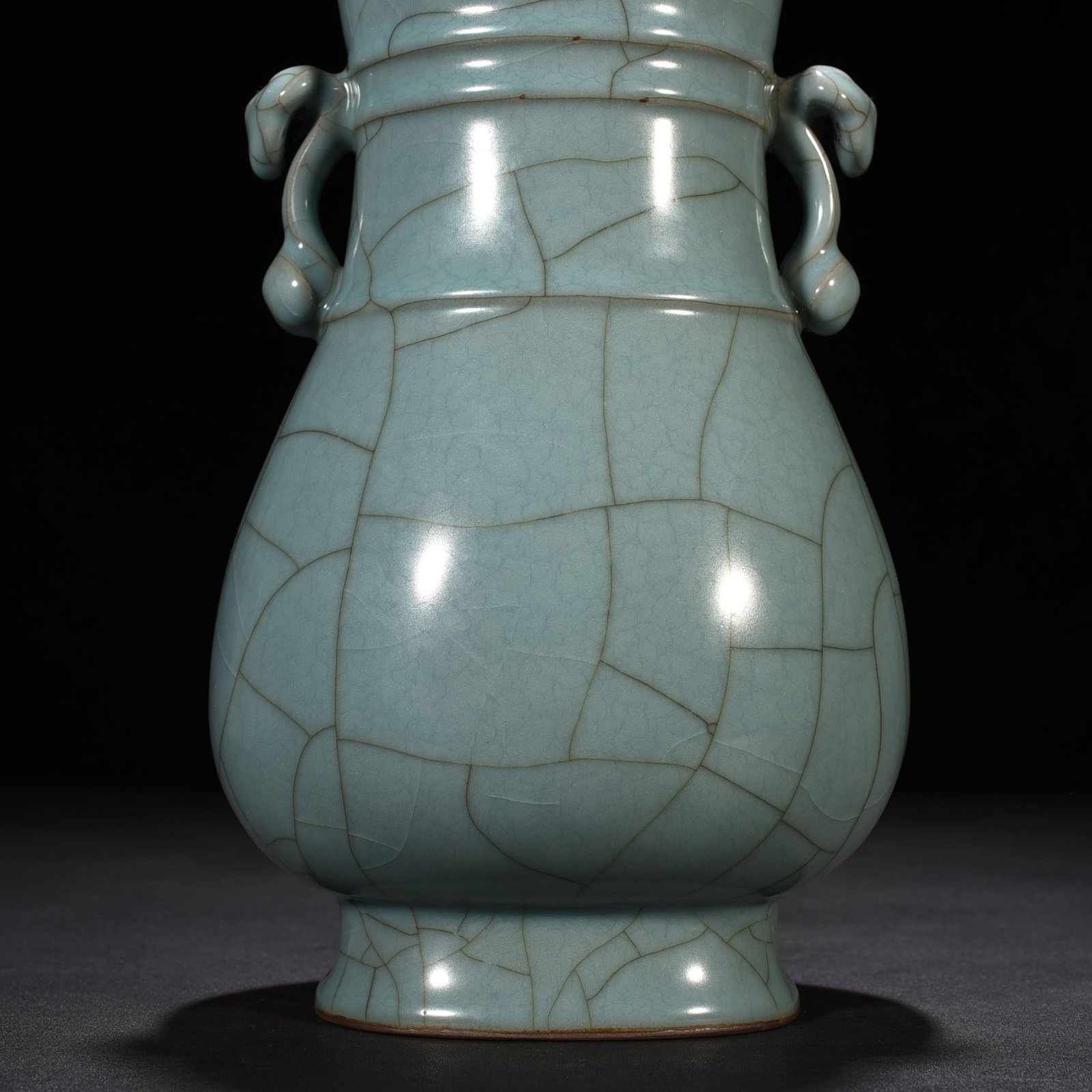 Song Dynasty official kiln celadon-glazed Ruyi ear vase