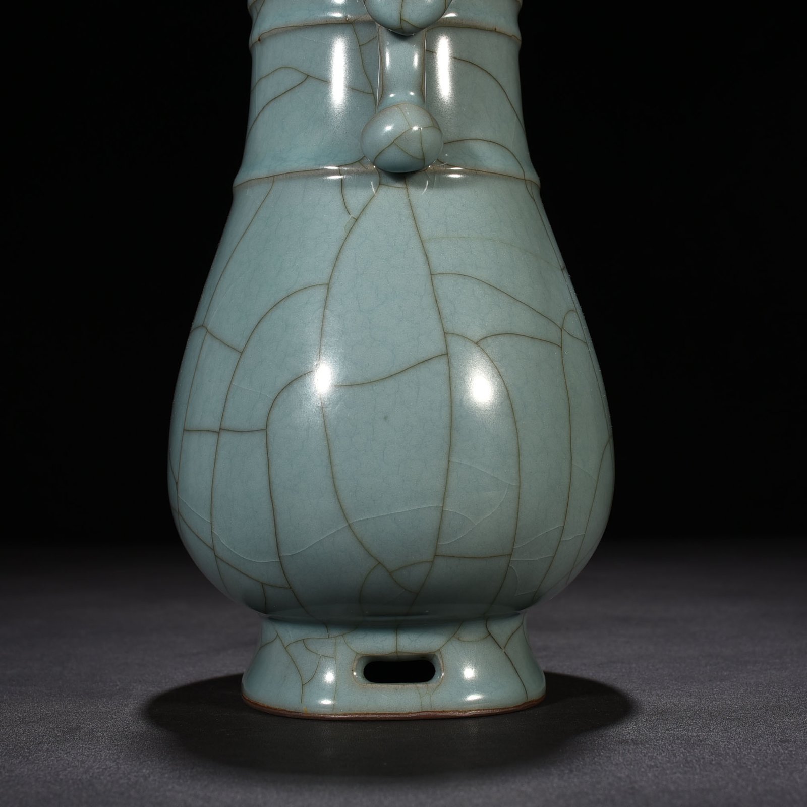 Song Dynasty official kiln celadon-glazed Ruyi ear vase