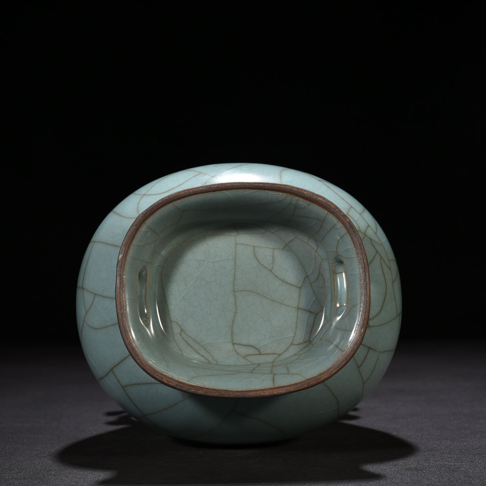 Song Dynasty official kiln celadon-glazed Ruyi ear vase