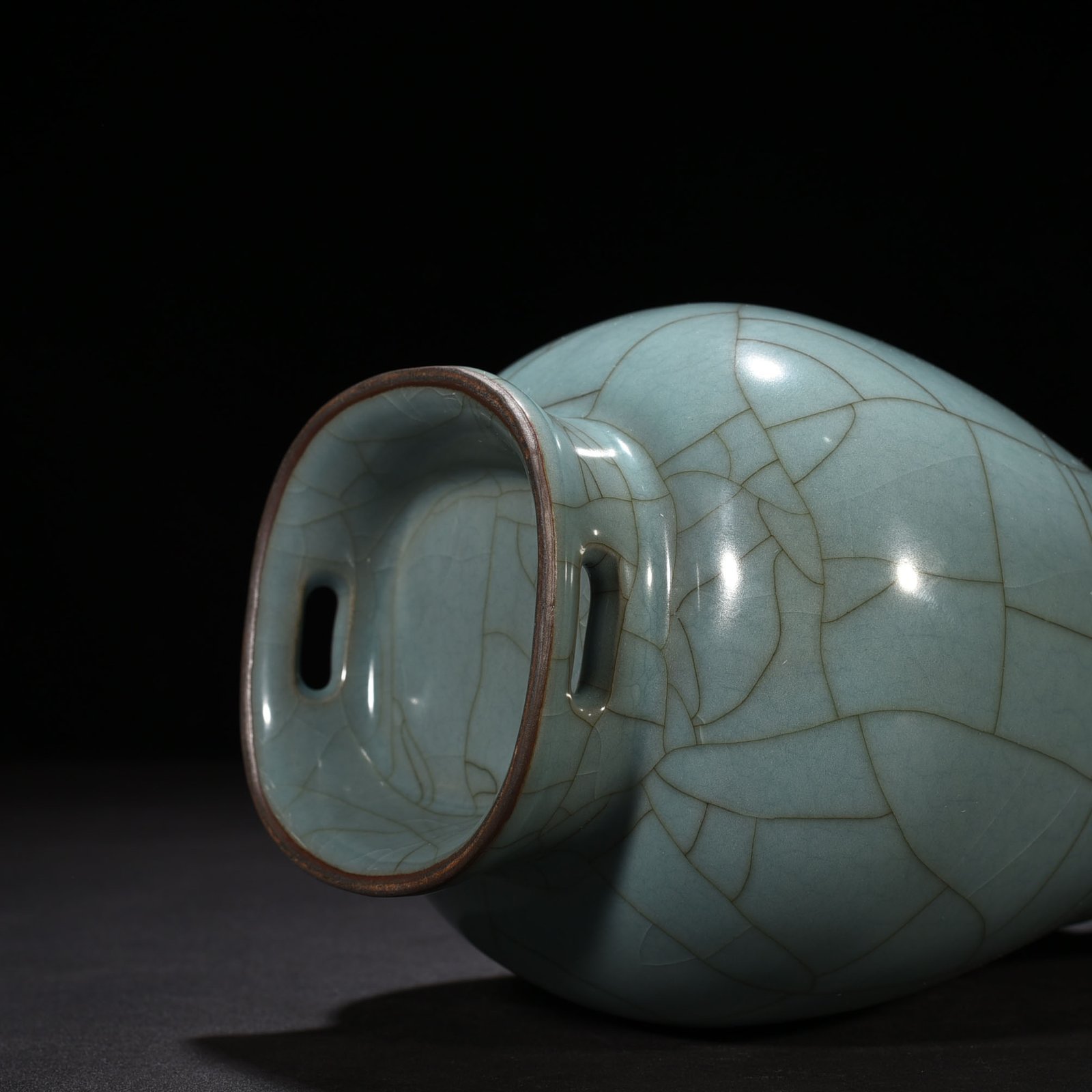 Song Dynasty official kiln celadon-glazed Ruyi ear vase