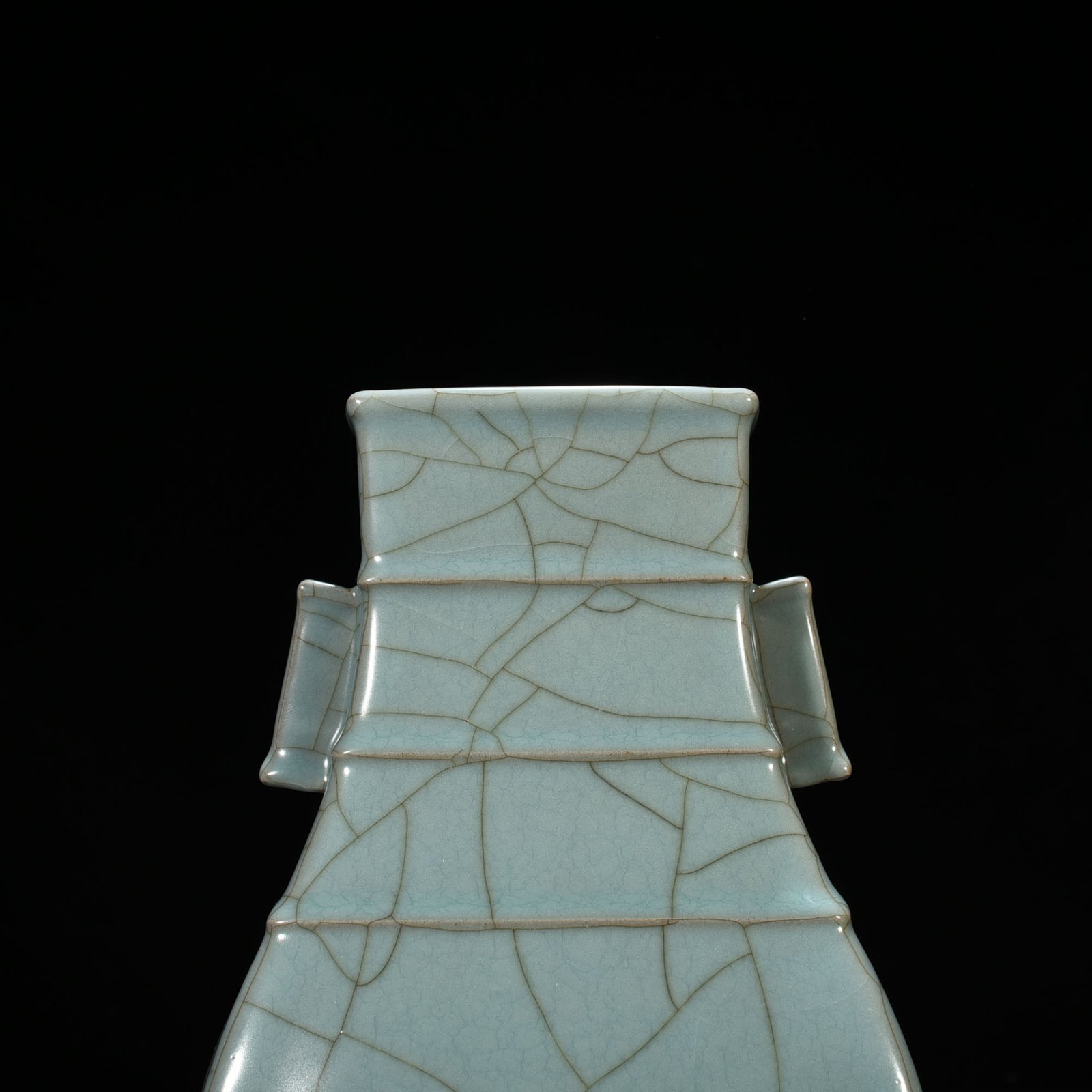 Song Dynasty official kiln green glaze square vase