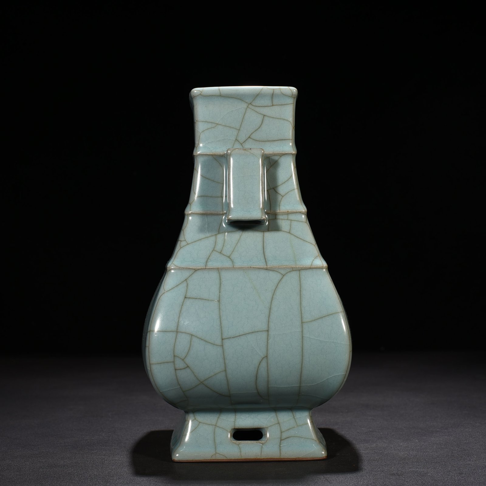 Song Dynasty official kiln green glaze square vase