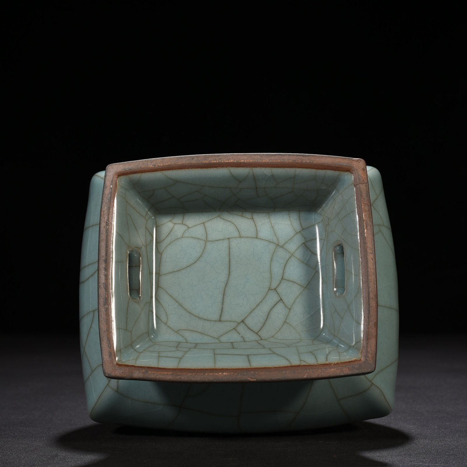 Song Dynasty official kiln green glaze square vase