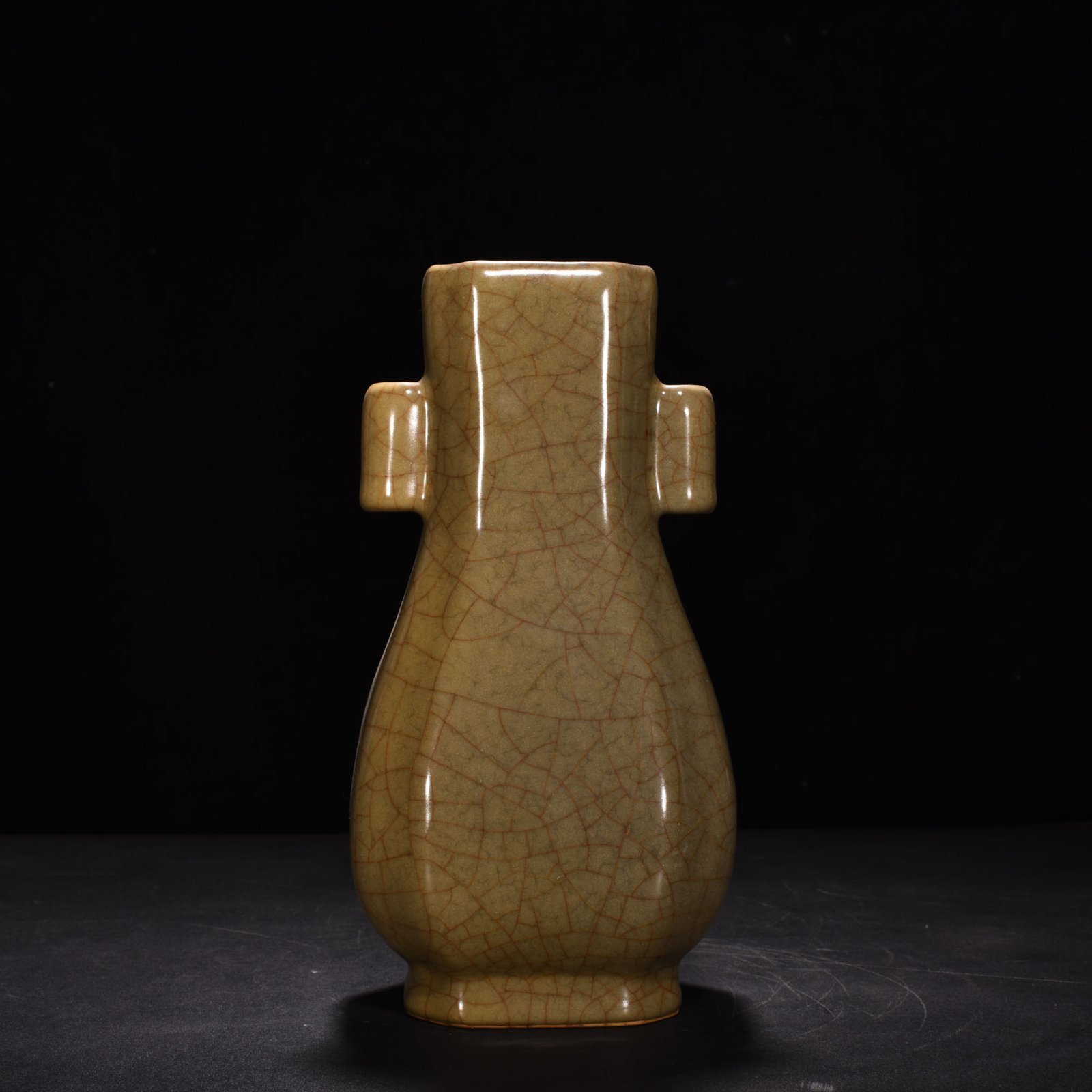 Song Dynasty official kiln eel yellow glaze octagonal ear vase