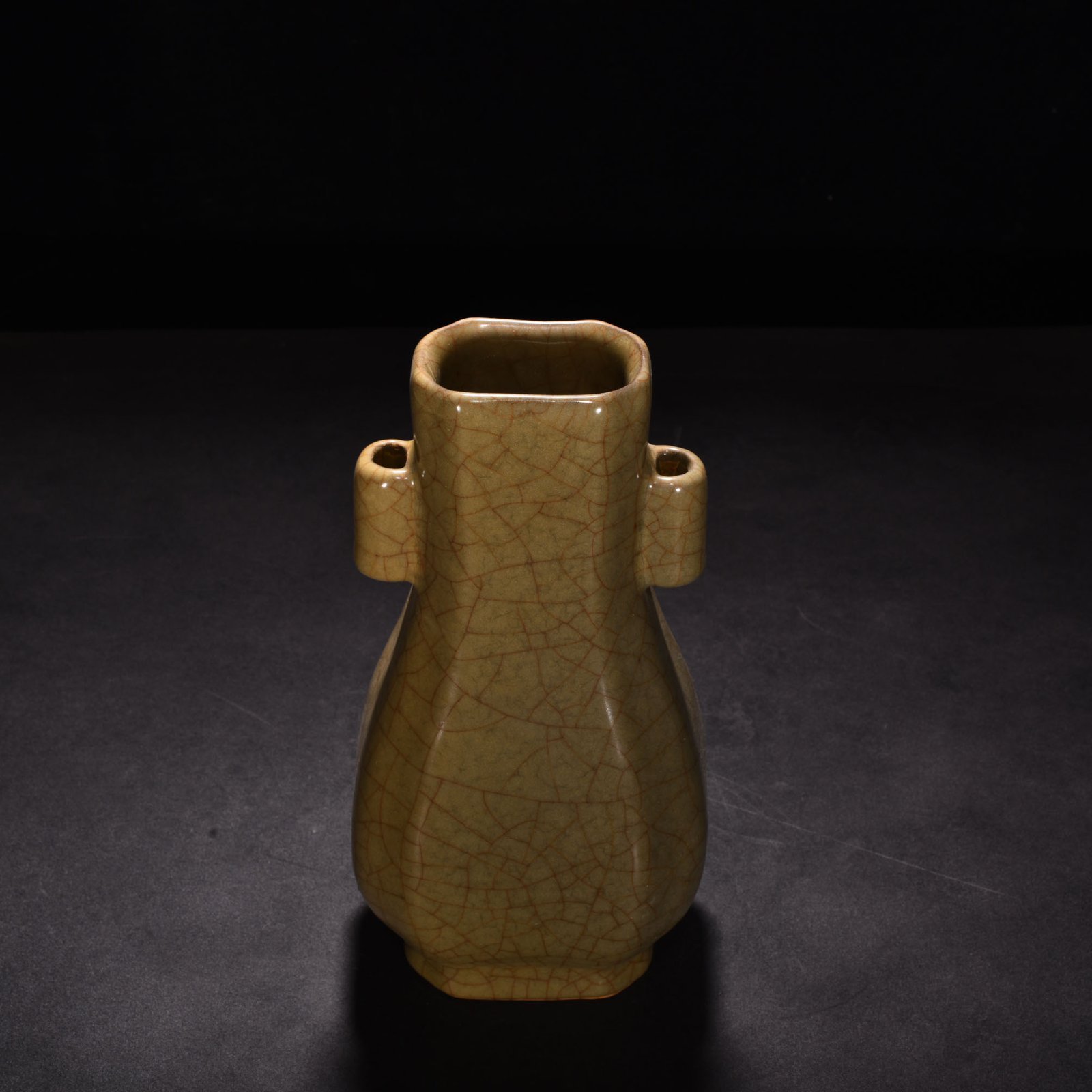 Song Dynasty official kiln eel yellow glaze octagonal ear vase