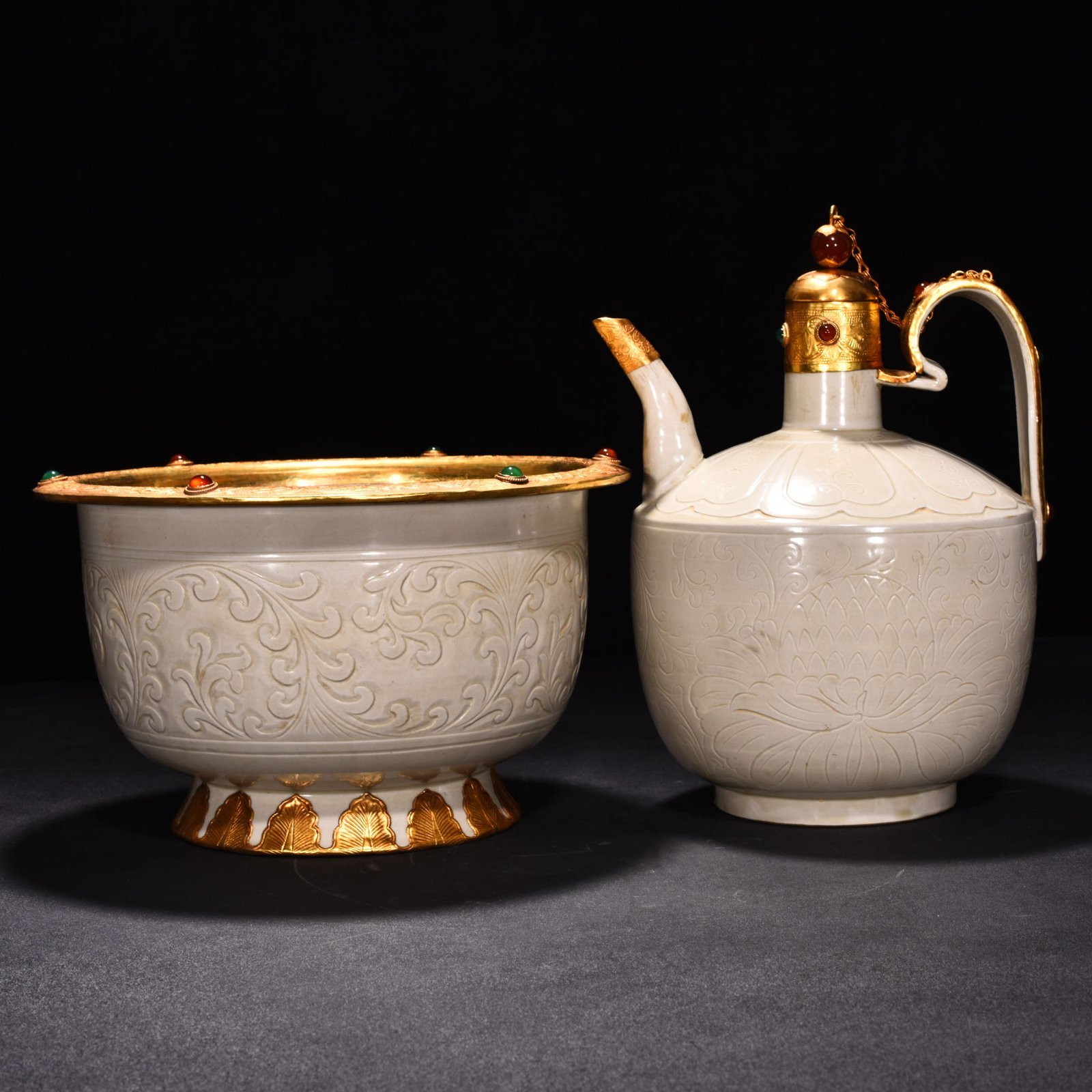 Song Dynasty Ding kiln engraved gilt-embellished and gem-inlaid wine-warming set