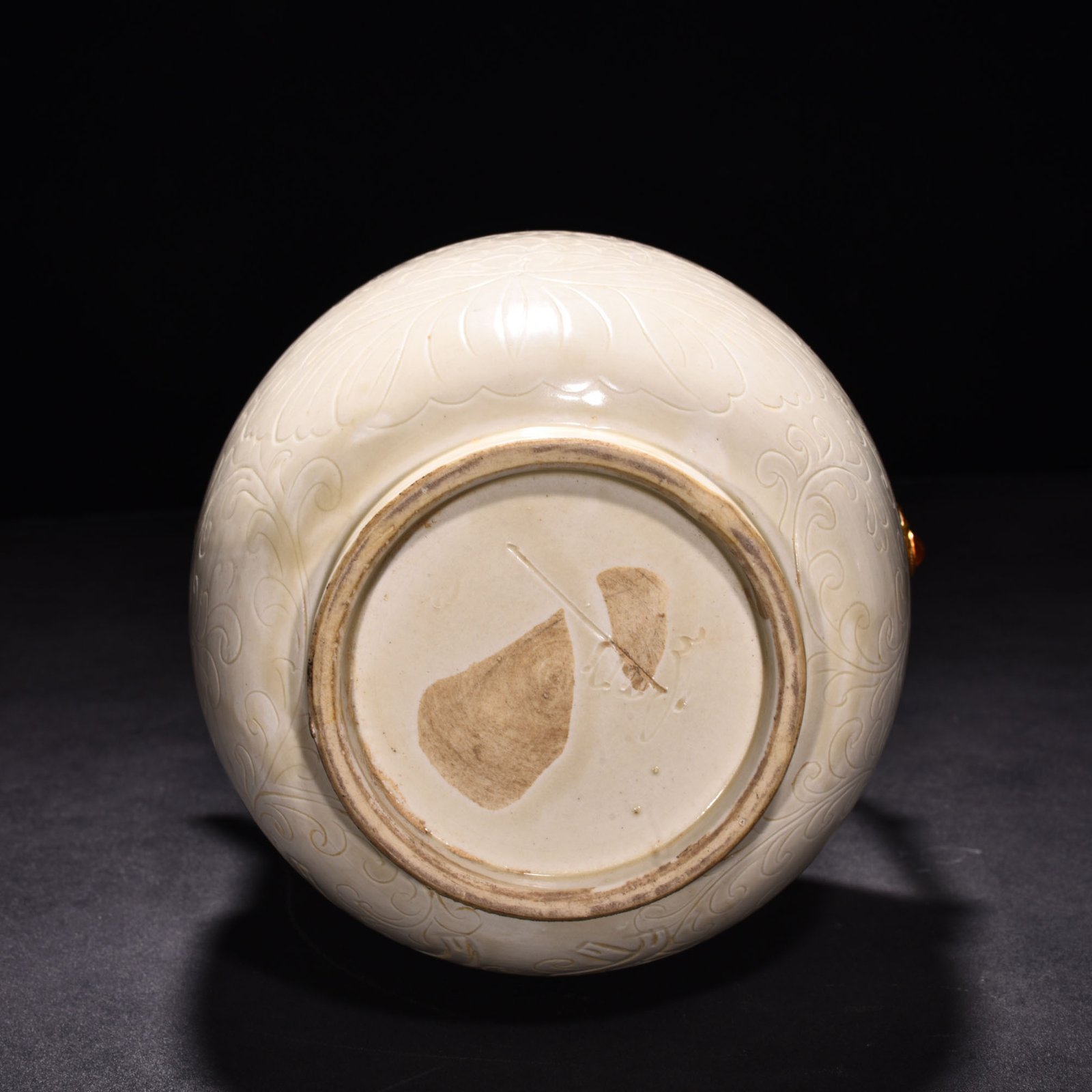 Song Dynasty Ding kiln engraved gilt-embellished and gem-inlaid wine-warming set