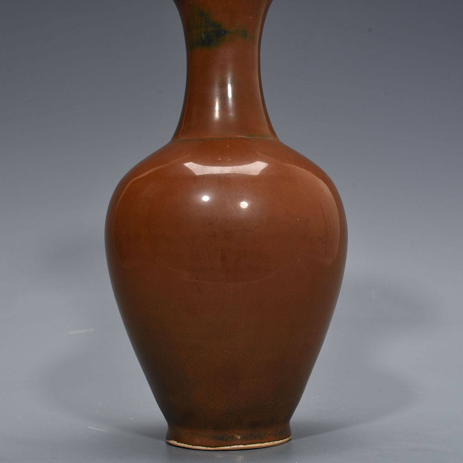 Song Dynasty Ding kiln Shangshi Bureau style purple Ding glaze vase