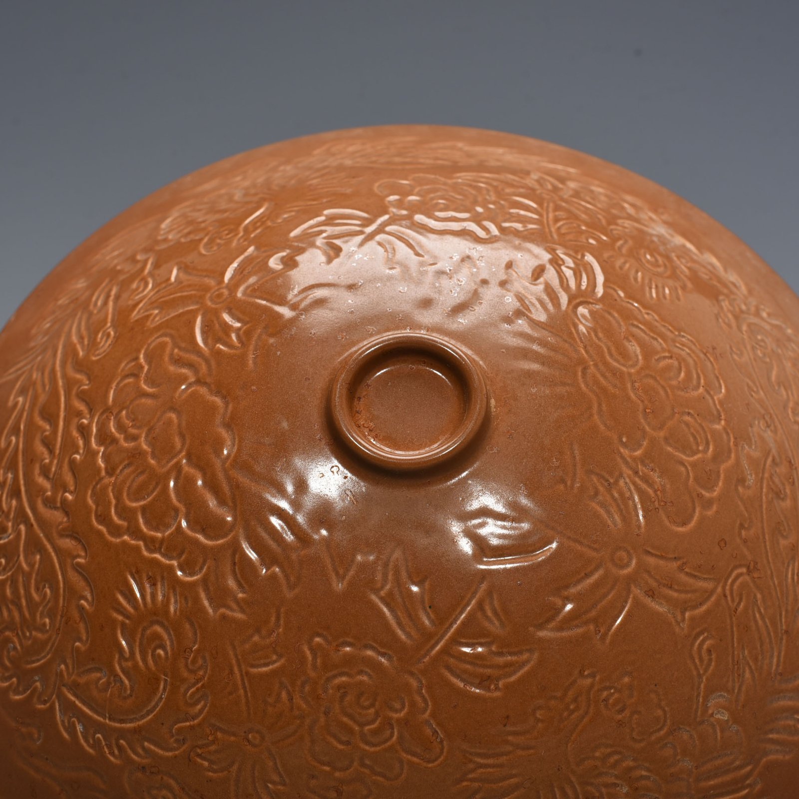 Song Dynasty Ding kiln purple Ding phoenix pattern bowl