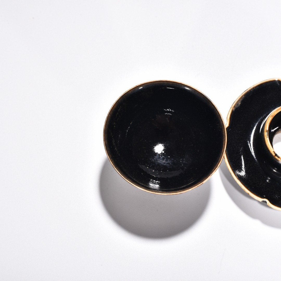 Song Dynasty Ding kiln black Ding lamp holder