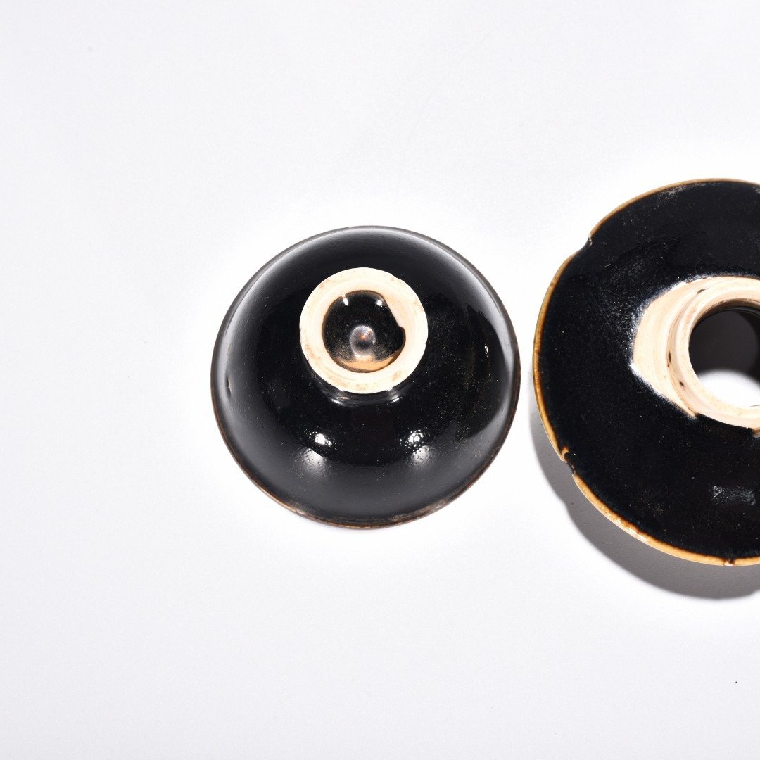 Song Dynasty Ding kiln black Ding lamp holder