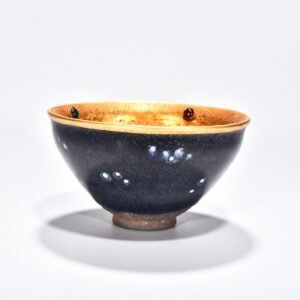 Song Dynasty Jianyao luminous celestial eye lamp engraved gilt and inlaid with gems