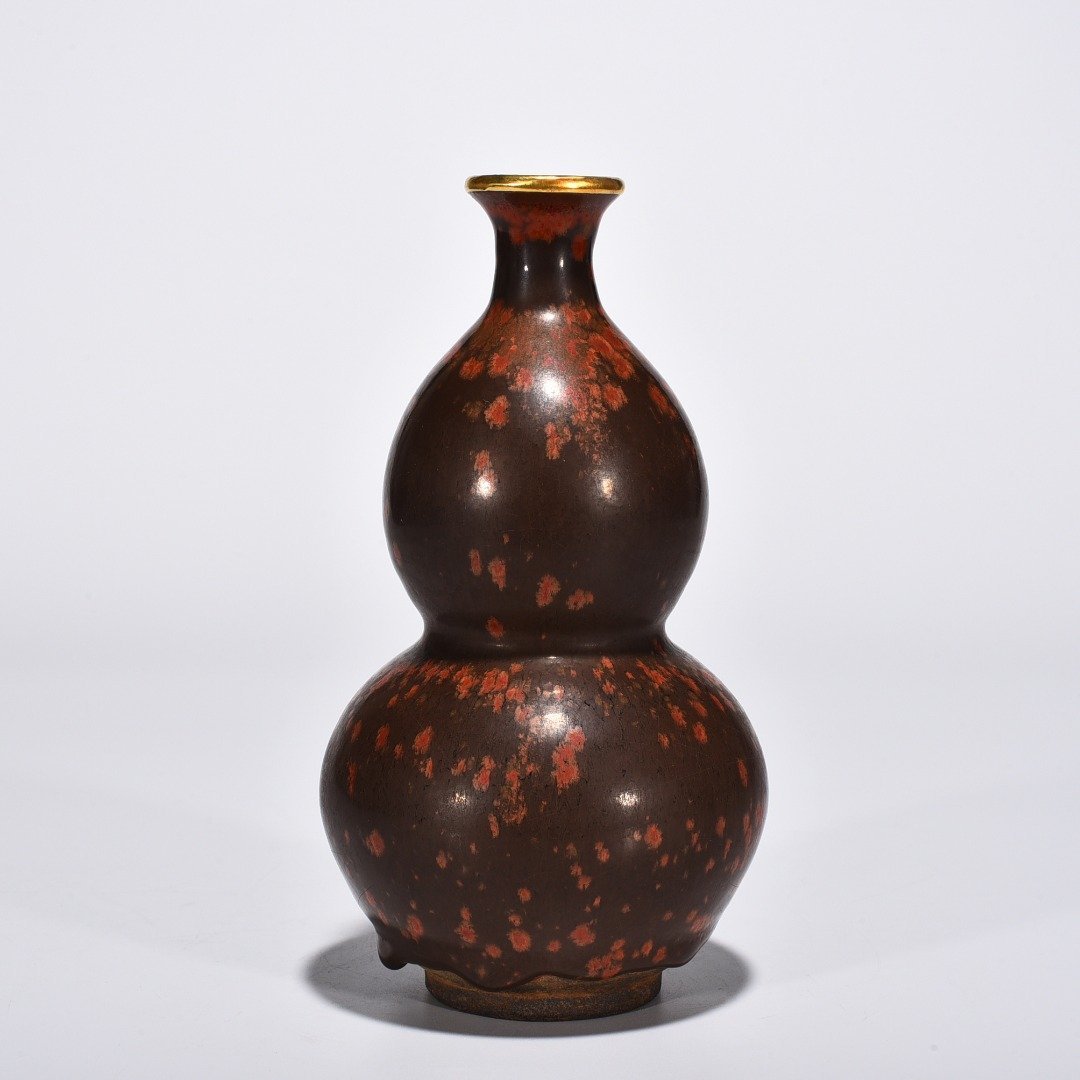Song Dynasty Jianyao Yaobian persimmon red glaze gourd vase