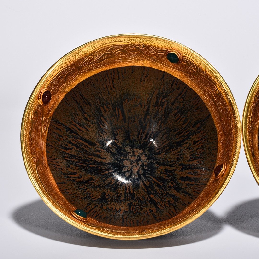 Song Dynasty Jianyao obsidian lamp engraved gilt inlaid with gems