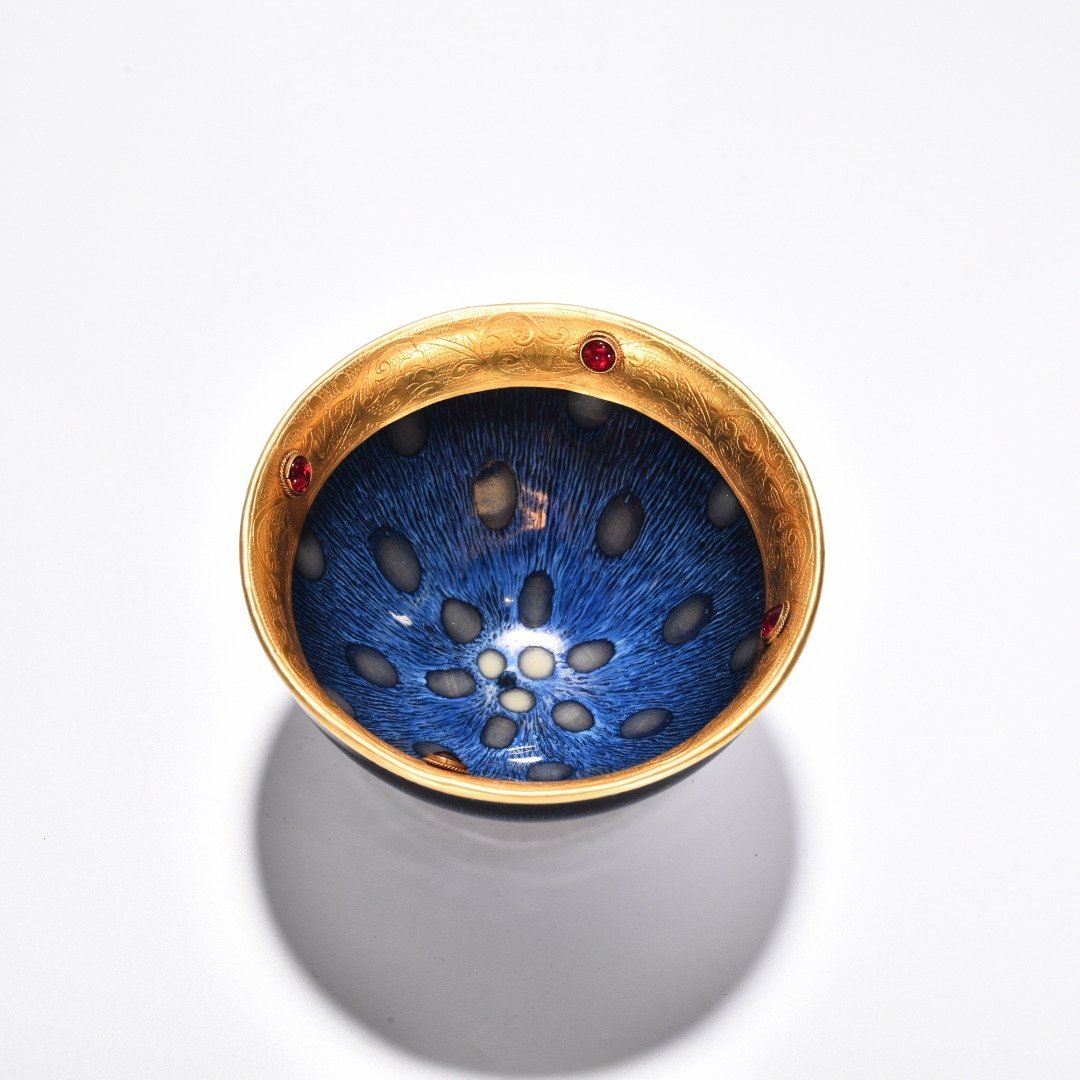Song Dynasty Jianyao pearl-speckled blue cup chiselled and gilt inlaid with gems