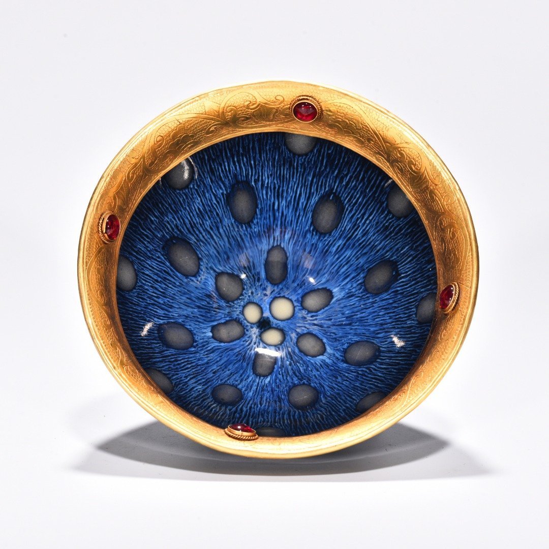Song Dynasty Jianyao pearl-speckled blue cup chiselled and gilt inlaid with gems