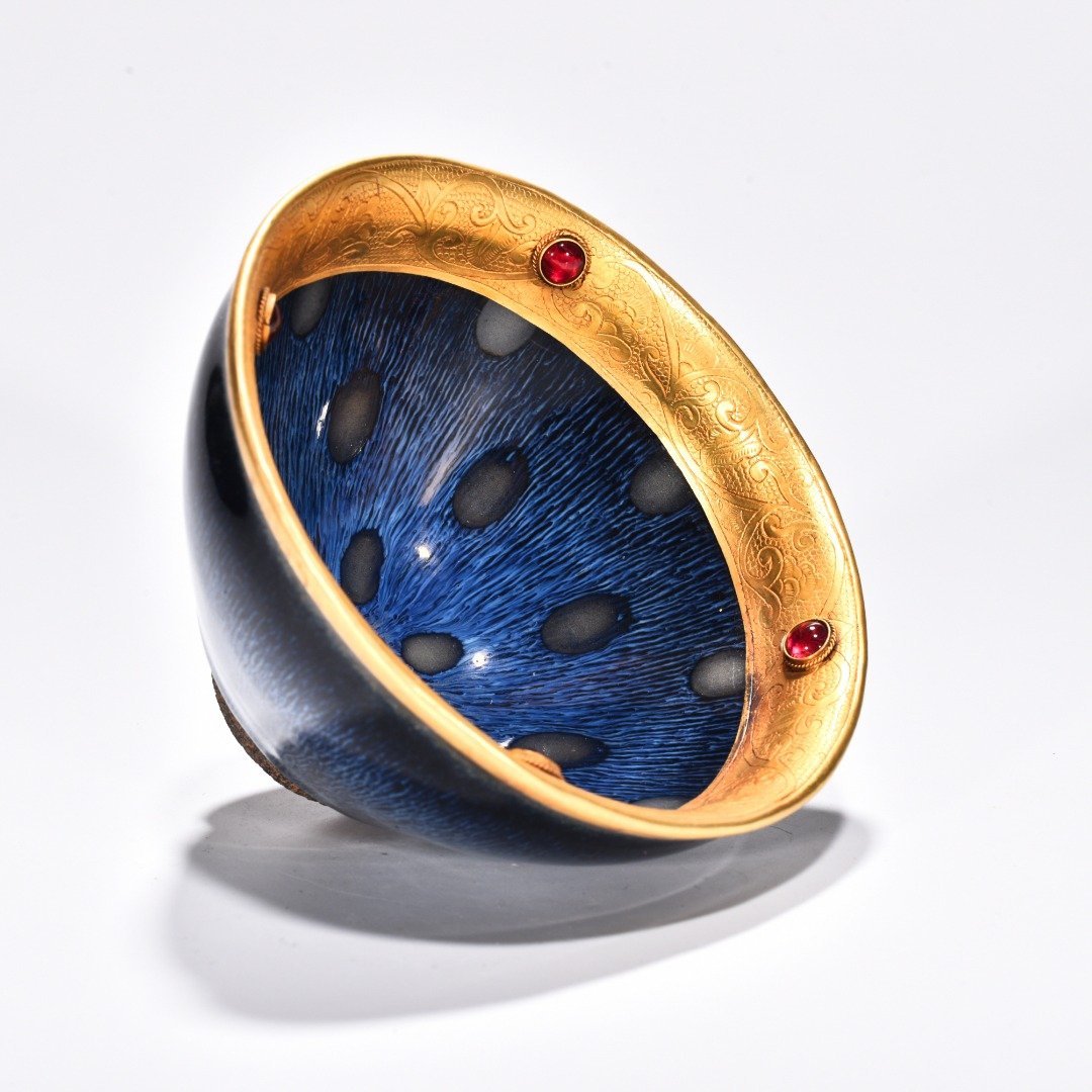 Song Dynasty Jianyao pearl-speckled blue cup chiselled and gilt inlaid with gems