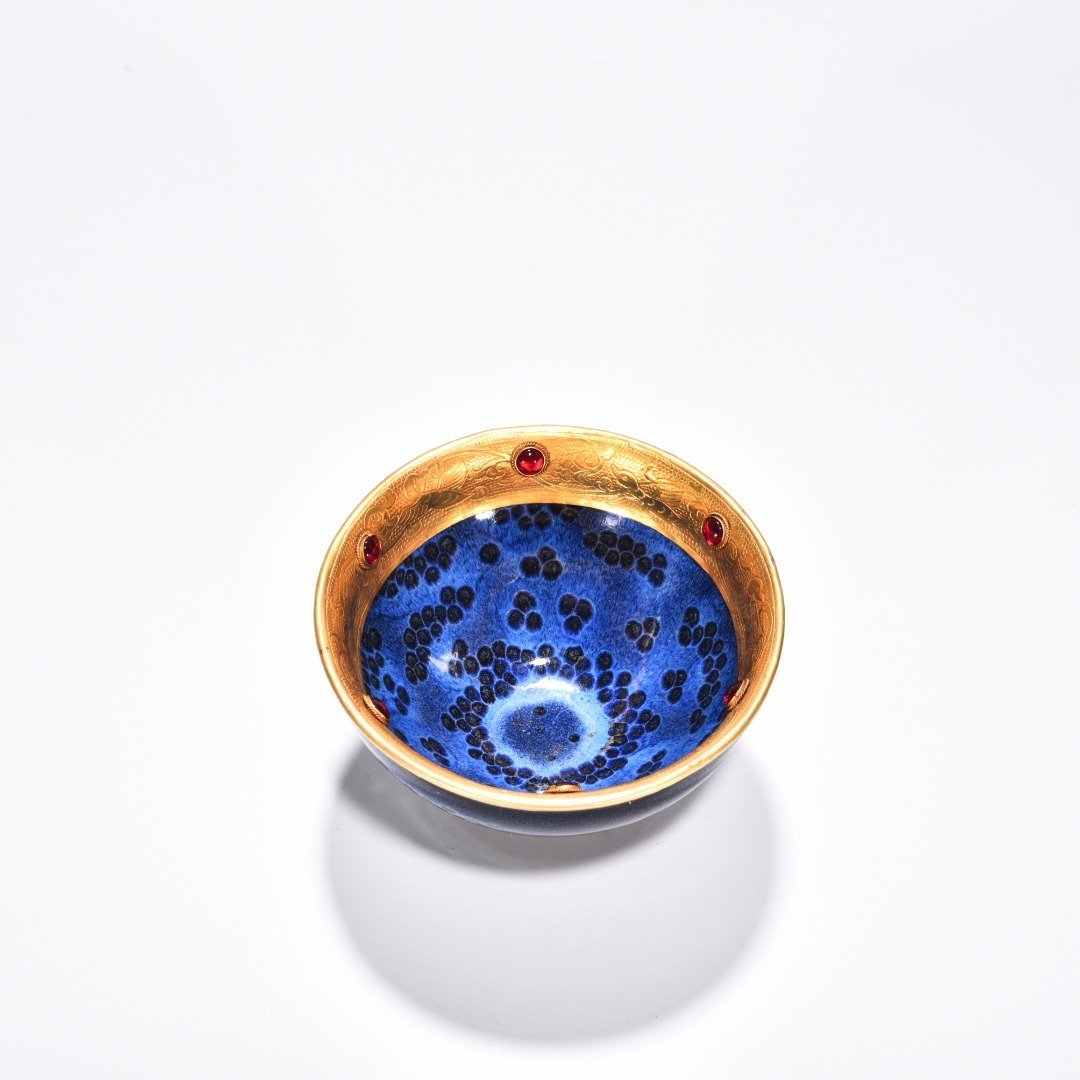 Song Dynasty Jianyao blue-glazed Tianmu lamp chiselled gilt and inlaid with precious stones