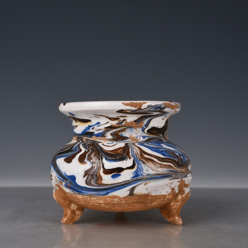Song Dynasty Dangyangyu kiln twisted glaze tripod furnace